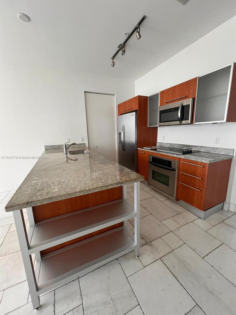 185 7th St, Miami, FL, 33130 United States, 1 Bedroom Bedrooms, ,1 BathroomBathrooms,Residential,For Sale,7th St,A11520778