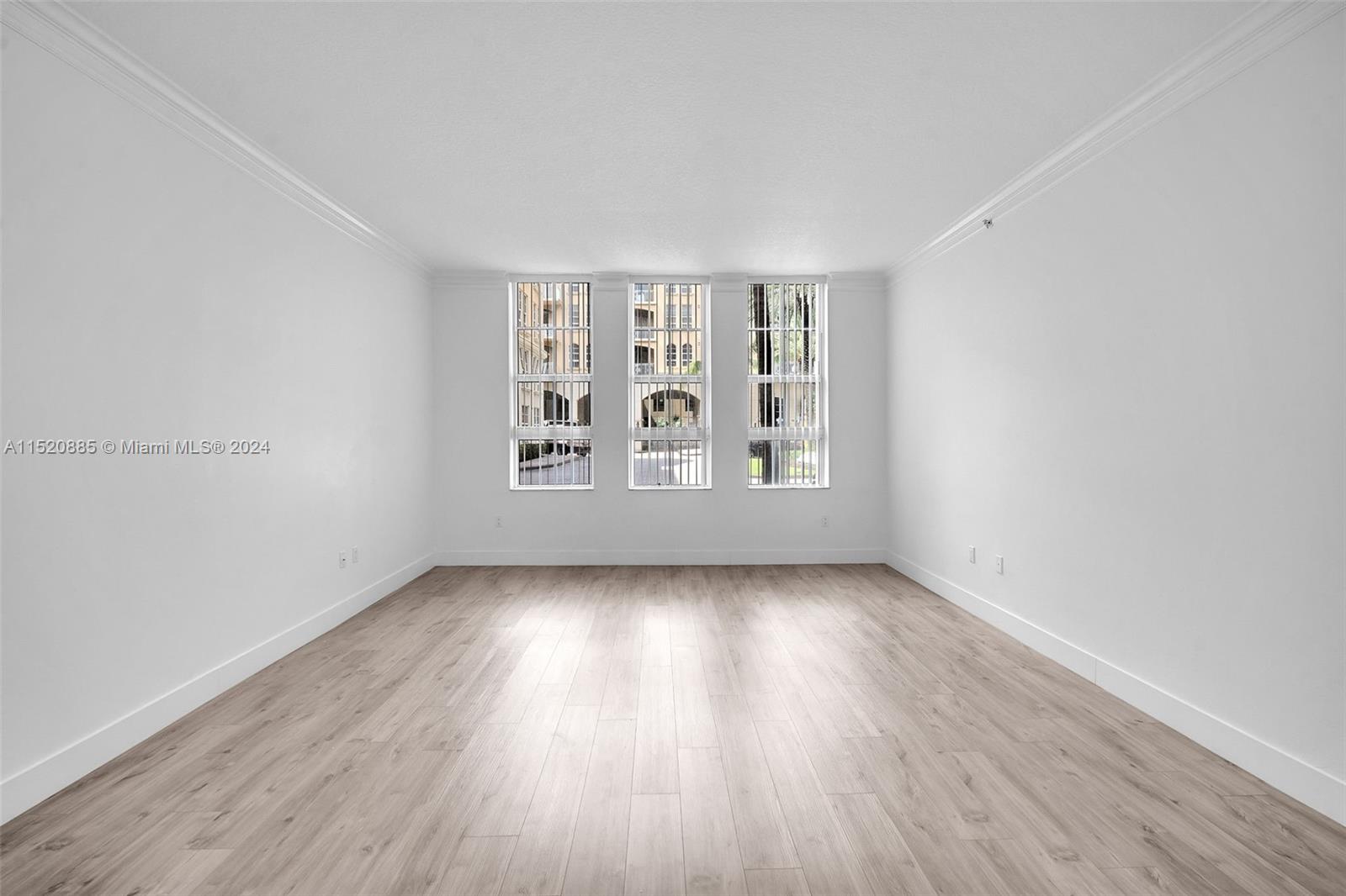 3001 185th St, Aventura, FL, 33180 United States, 1 Bedroom Bedrooms, ,1 BathroomBathrooms,Residential,For Sale,185th St,A11520885