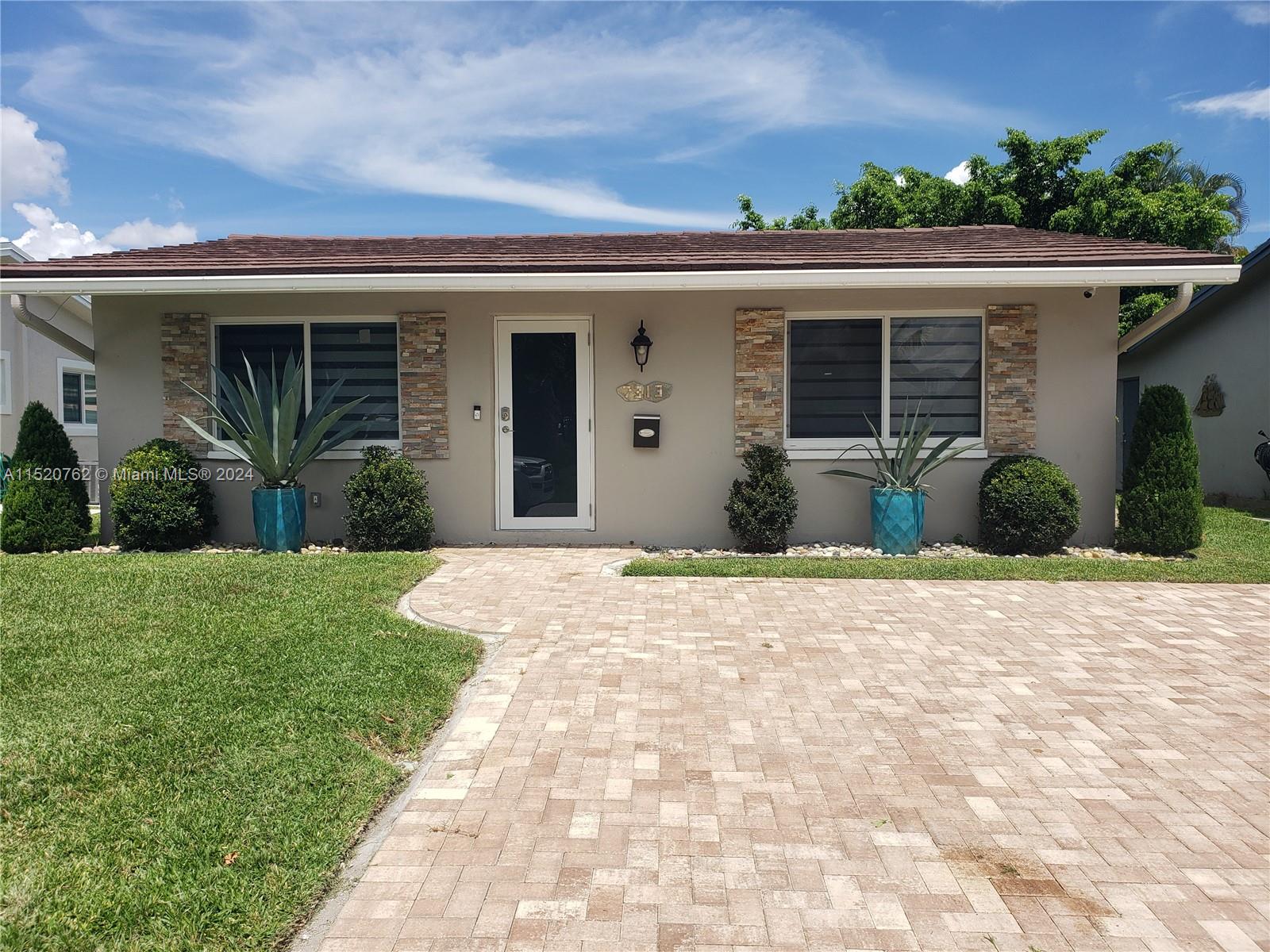 7313 NW 57th Dr  For Sale A11520762, FL