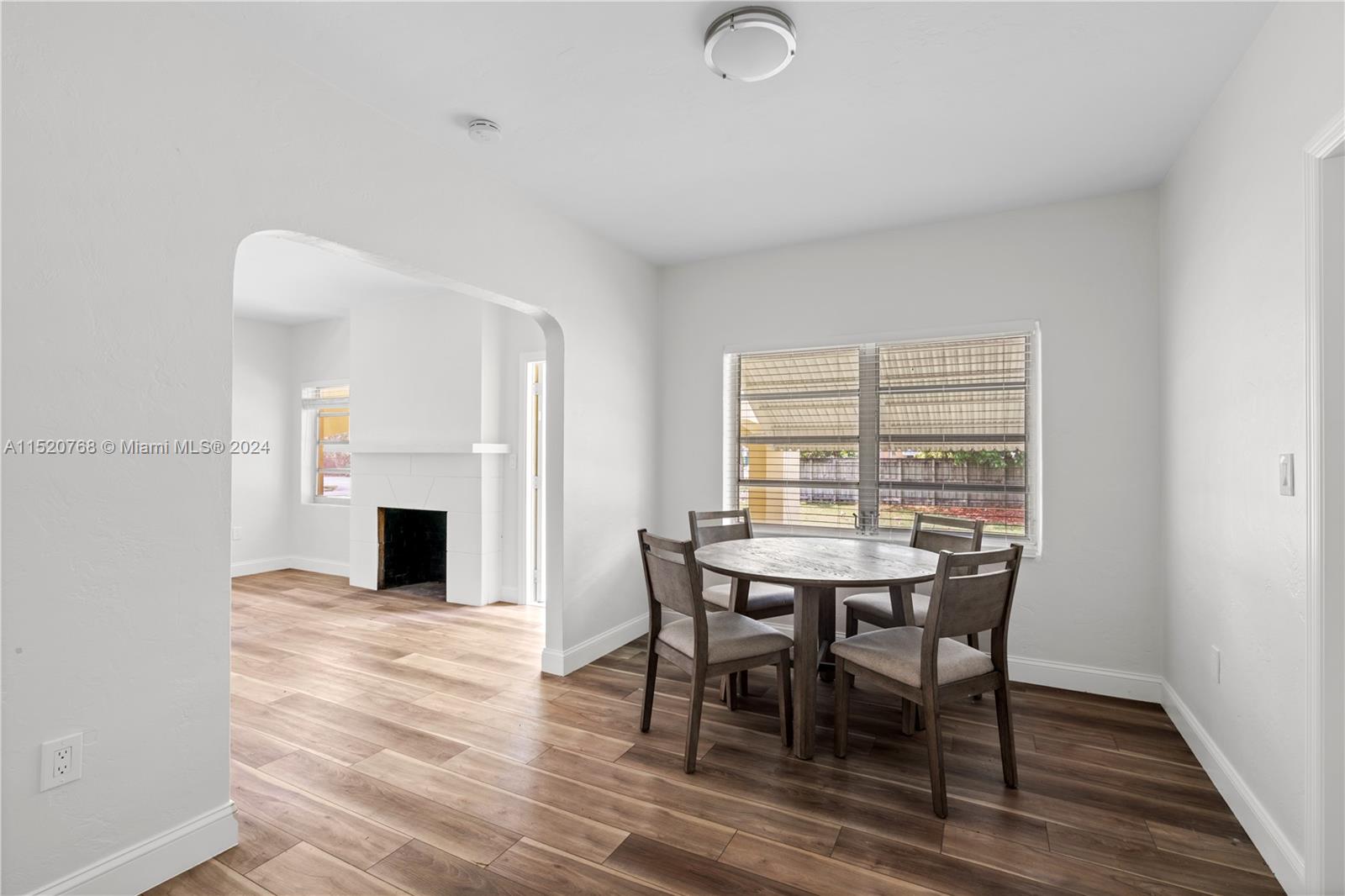 27 NW 21st St, Homestead, Florida 33030, 2 Bedrooms Bedrooms, ,1 BathroomBathrooms,Residentiallease,For Rent,27 NW 21st St,A11520768