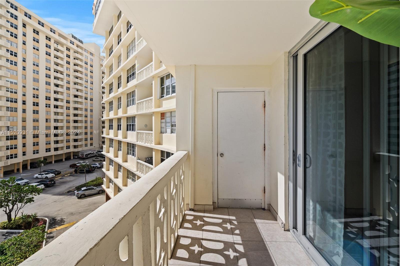 1825 S Ocean Dr 511, Hallandale Beach, Florida 33009, 1 Bedroom Bedrooms, ,1 BathroomBathrooms,Residential,For Sale,1825 S Ocean Dr 511,A11520931