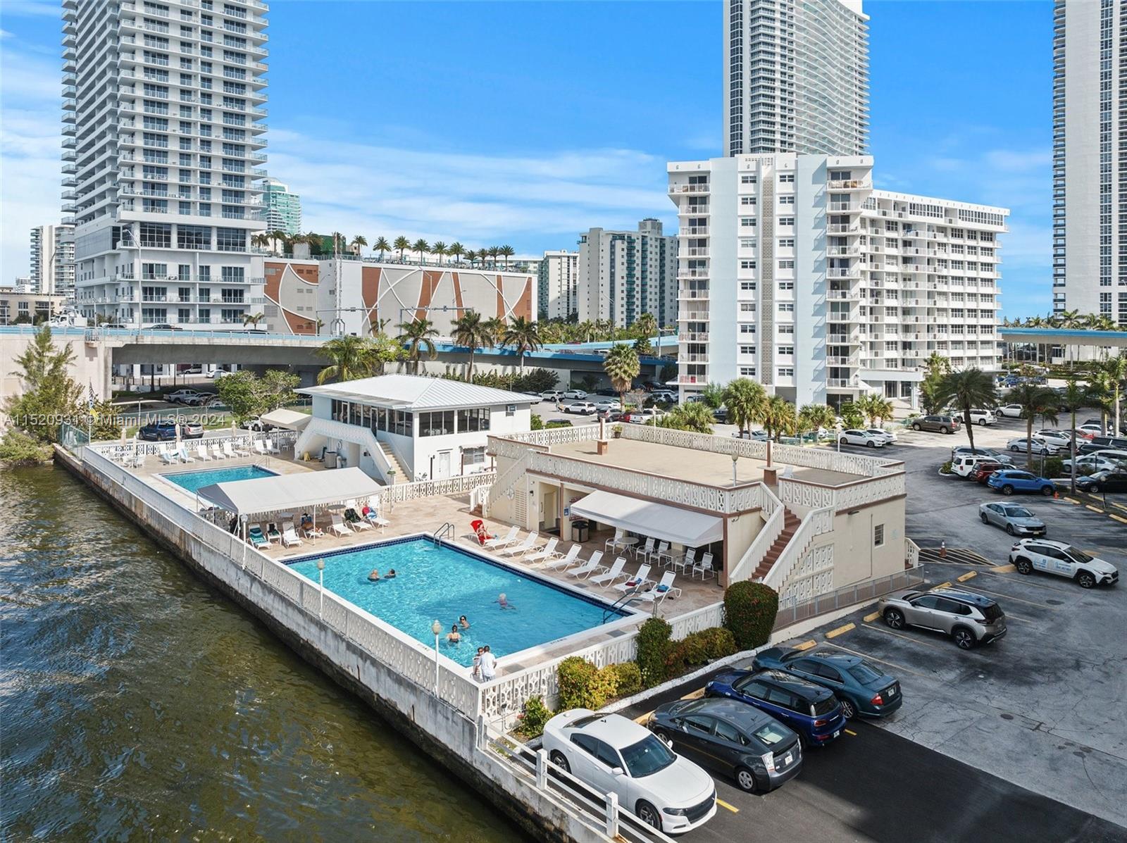 1825 S Ocean Dr 511, Hallandale Beach, Florida 33009, 1 Bedroom Bedrooms, ,1 BathroomBathrooms,Residential,For Sale,1825 S Ocean Dr 511,A11520931