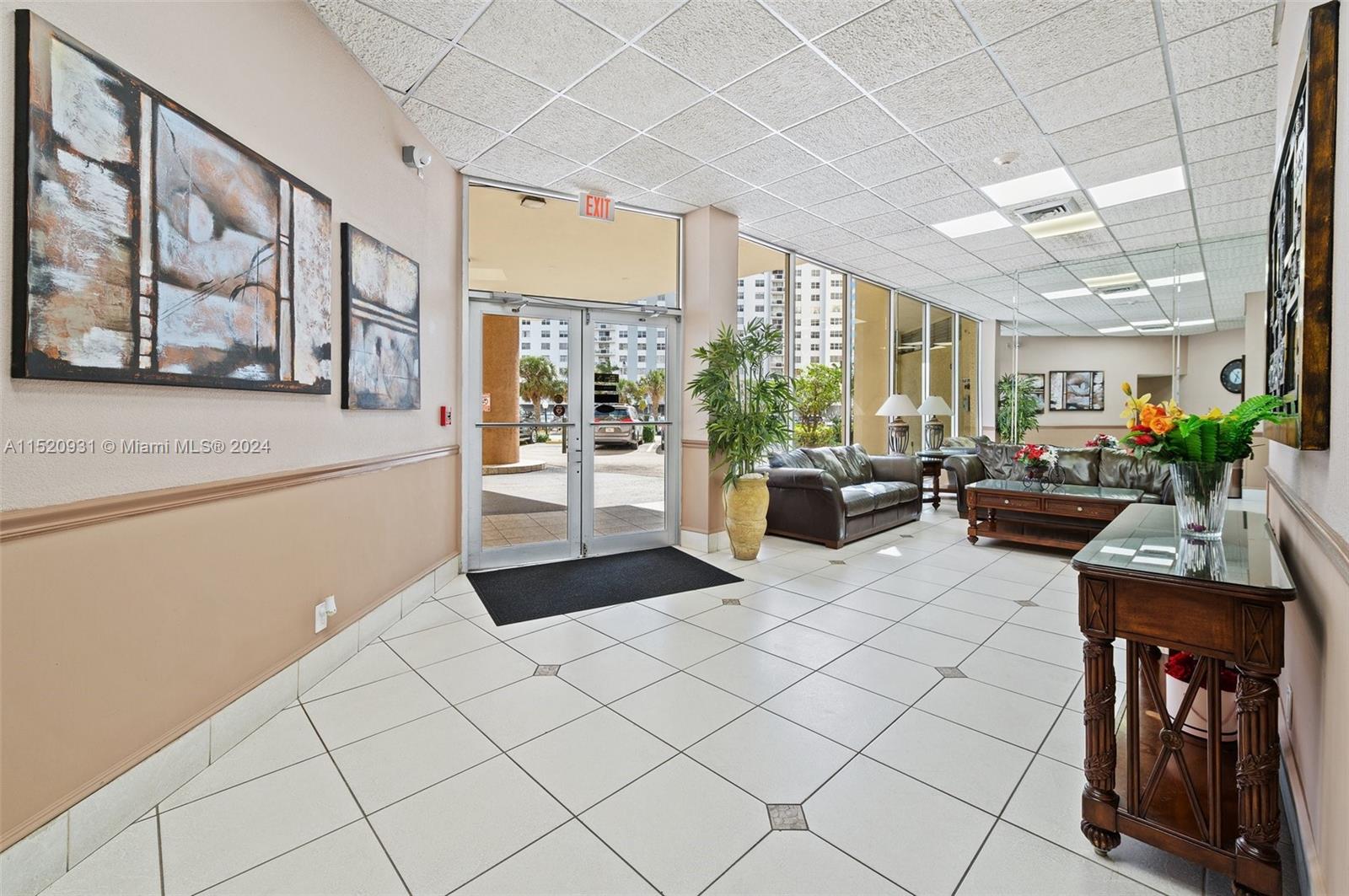 1825 S Ocean Dr 511, Hallandale Beach, Florida 33009, 1 Bedroom Bedrooms, ,1 BathroomBathrooms,Residential,For Sale,1825 S Ocean Dr 511,A11520931