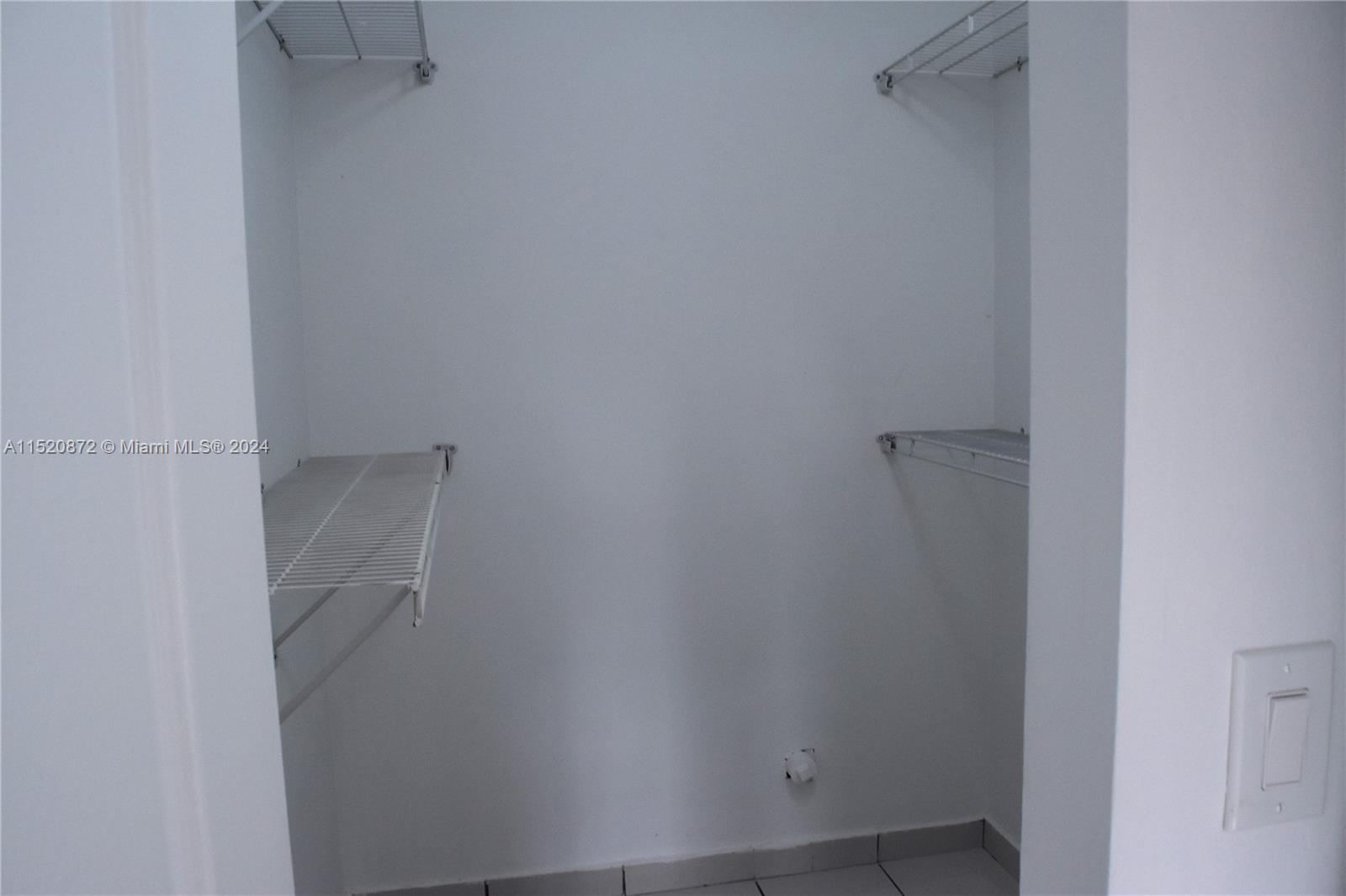 Listing Photo 7