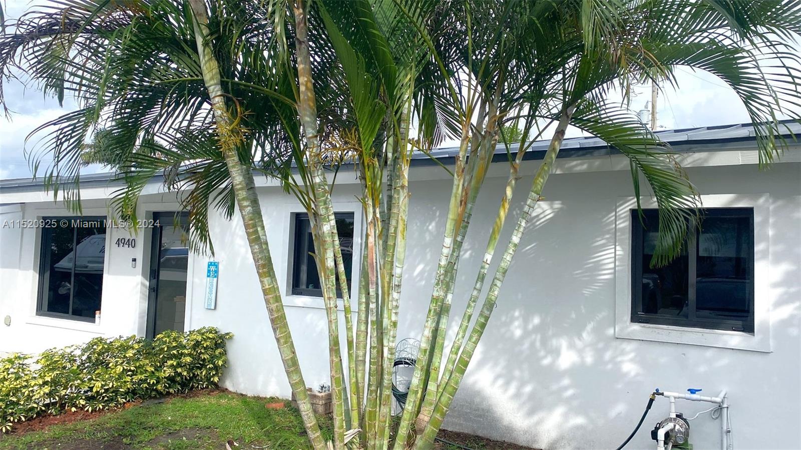 4940 44th Ave, Dania Beach, FL, 33314 United States, 3 Bedrooms Bedrooms, ,2 BathroomsBathrooms,Residential,For Sale,44th Ave,A11520925