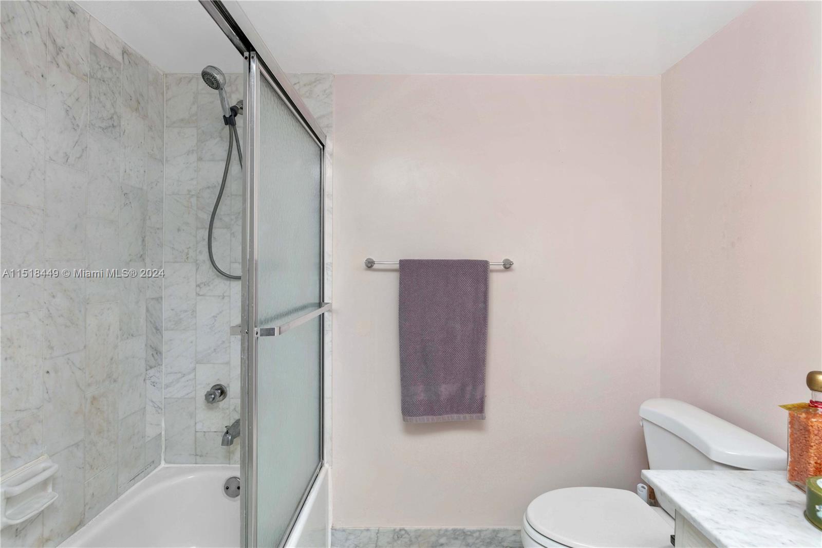 2401 Ocean Dr, Hollywood, FL, 33019 United States, 1 Bedroom Bedrooms, ,1 BathroomBathrooms,Residential,For Sale,Ocean Dr,A11518449