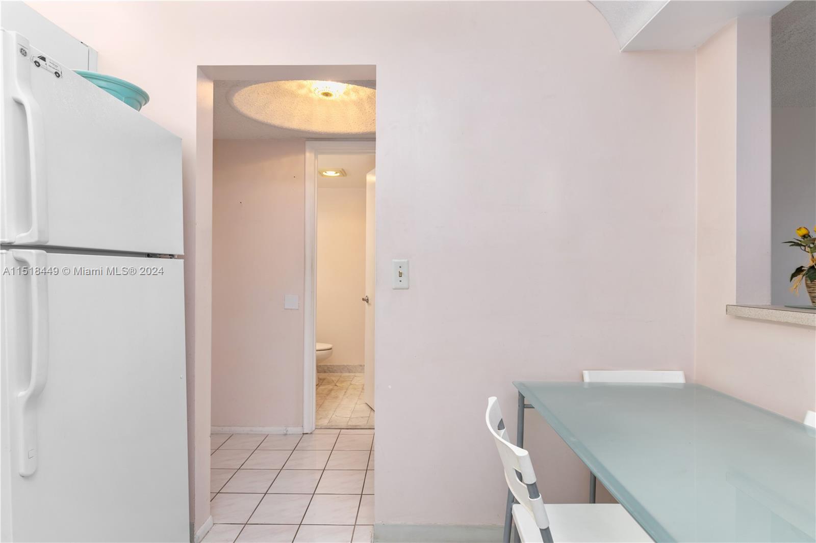 2401 Ocean Dr, Hollywood, FL, 33019 United States, 1 Bedroom Bedrooms, ,1 BathroomBathrooms,Residential,For Sale,Ocean Dr,A11518449