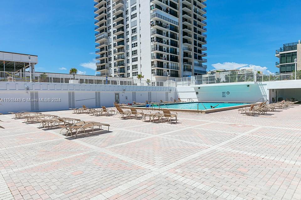 2401 Ocean Dr, Hollywood, FL, 33019 United States, 1 Bedroom Bedrooms, ,1 BathroomBathrooms,Residential,For Sale,Ocean Dr,A11518449