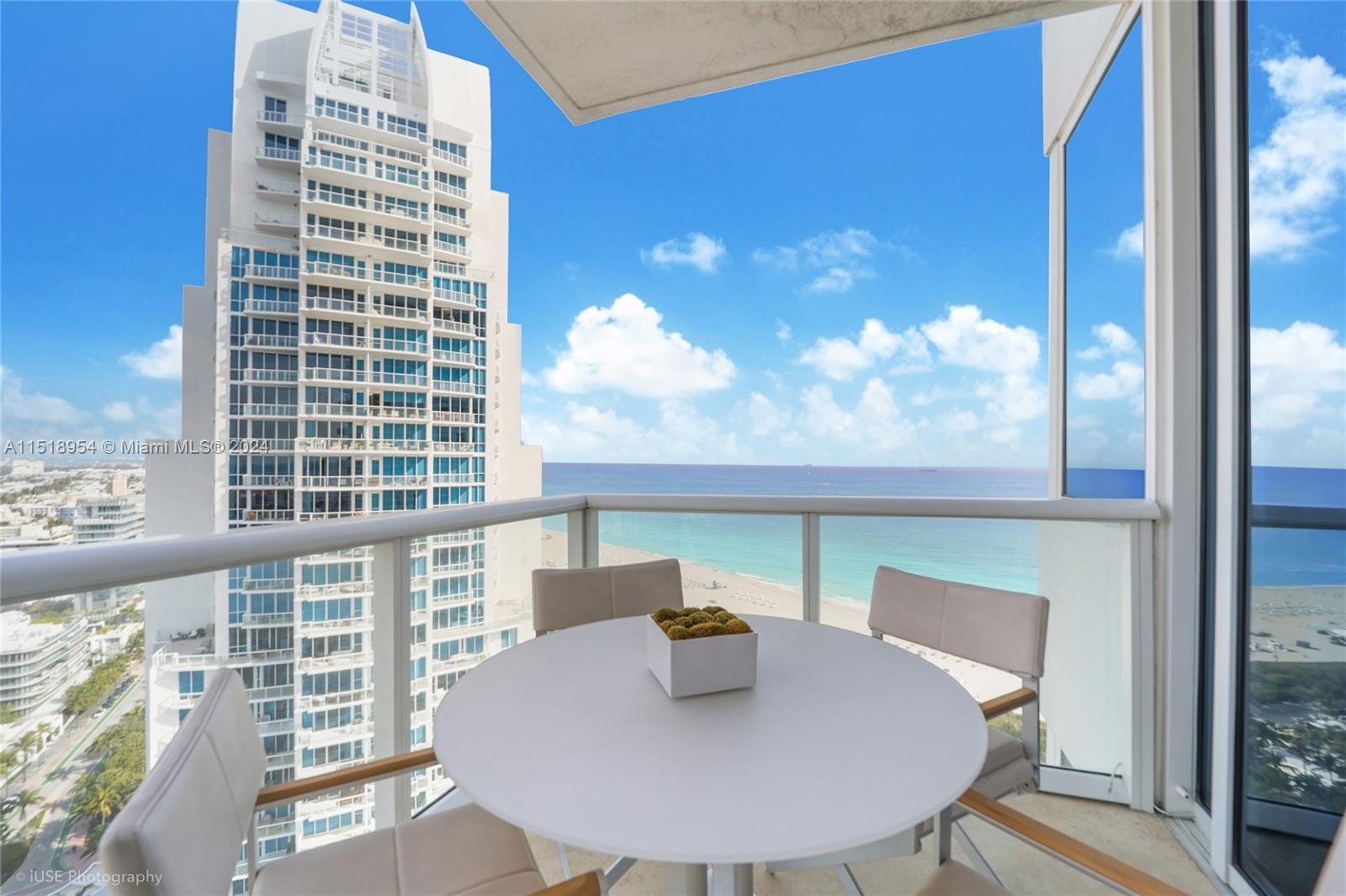 Unit 2509 features 2,122 sqft of living area, 3 bedrooms (2+ enclosed den) and 3 full bathrooms, amazing views of the ocean, Miami Beach and Miami skyline. Apartment is fully furnished. Continuum South Beach offers Resort Style Living with the best amenities in South Beach including 2 lagoon pools, 1 lap pool, 3 story health club Equinox style, 3 tennis courts on clay, beach service, private patio restaurant and more!