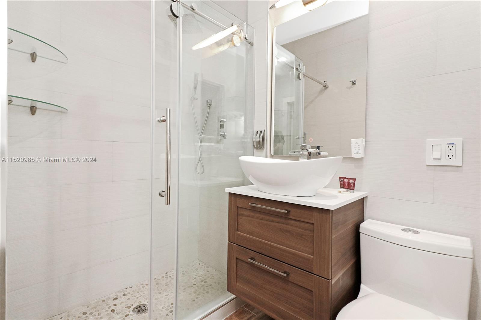 787 NE 87th St, Miami, Florida 33138, 5 Bedrooms Bedrooms, ,4 BathroomsBathrooms,Residentiallease,For Rent,787 NE 87th St,A11520985