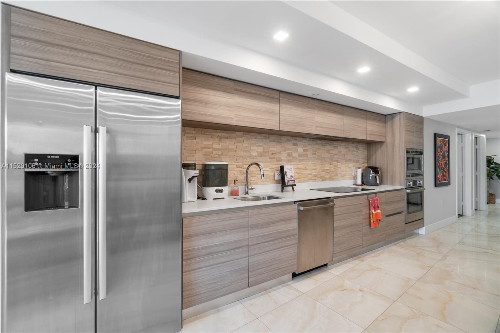 6620 Indian Creek Dr 112, Miami Beach, Florida 33141, 2 Bedrooms Bedrooms, ,2 BathroomsBathrooms,Residential,For Sale,6620 Indian Creek Dr 112,A11520106