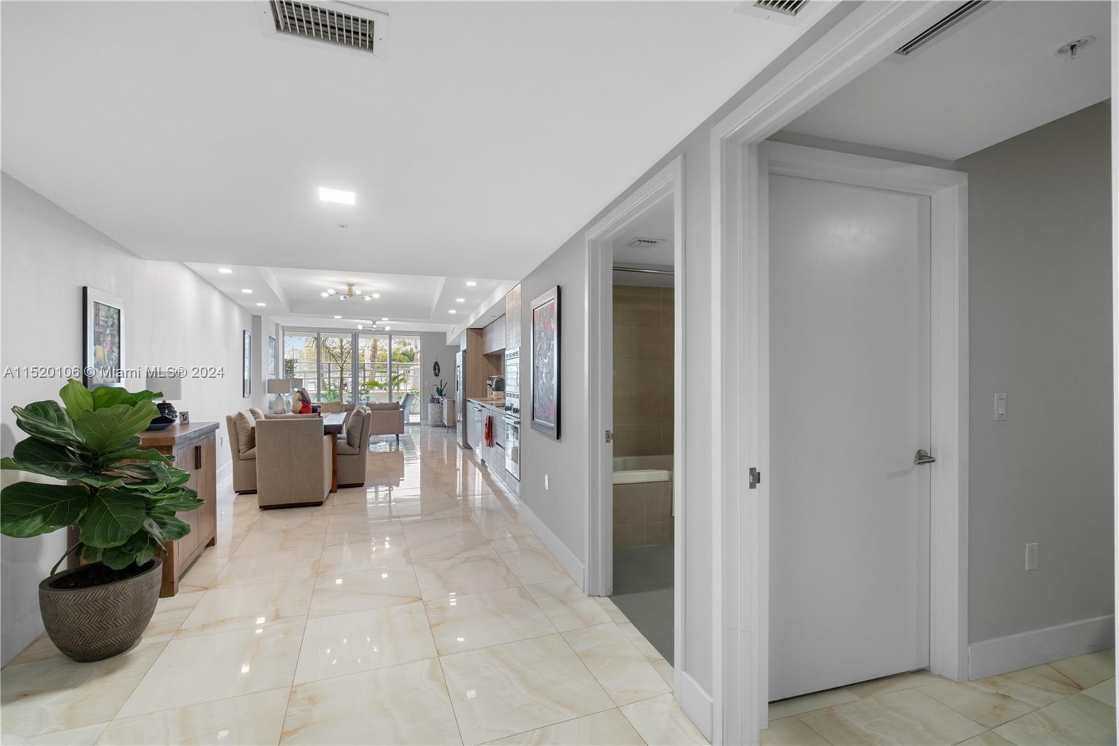 6620 Indian Creek Dr 112, Miami Beach, Florida 33141, 2 Bedrooms Bedrooms, ,2 BathroomsBathrooms,Residential,For Sale,6620 Indian Creek Dr 112,A11520106