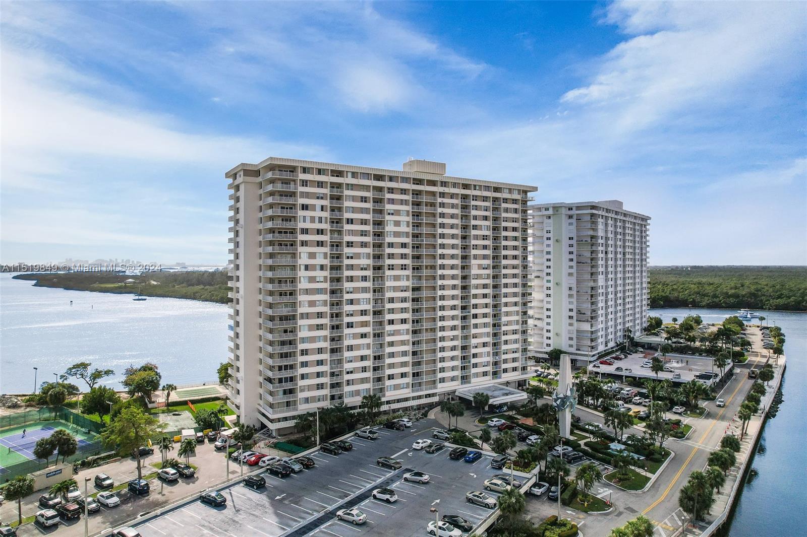 300 Bayview Dr, Sunny Isles Beach, FL, 33160 United States, 1 Bedroom Bedrooms, ,1 BathroomBathrooms,Residential,For Sale,Bayview Dr,A11519849