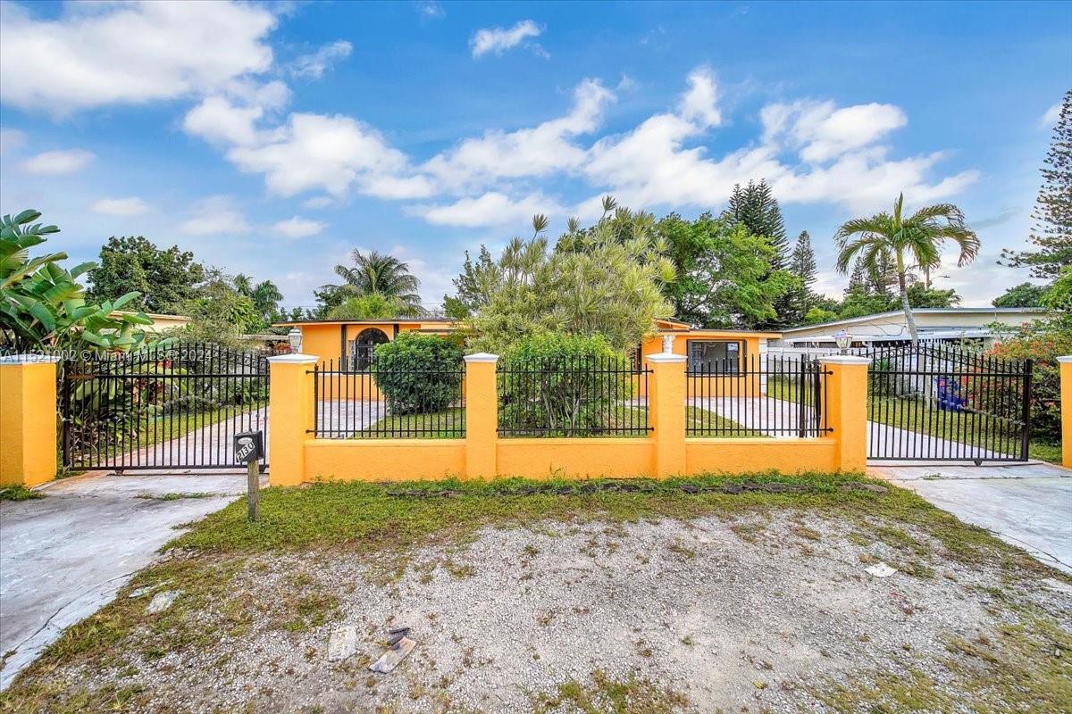 2130 124th St, Miami, FL, 33167 United States, 3 Bedrooms Bedrooms, ,2 BathroomsBathrooms,Residential,For Sale,124th St,A11521002