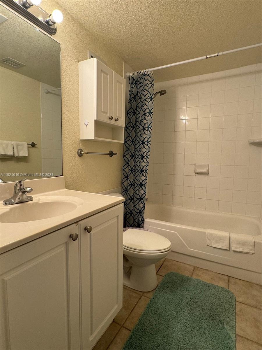 2501 Ocean Dr, Hollywood, FL, 33019 United States, 1 Bedroom Bedrooms, ,1 BathroomBathrooms,Residential,For Sale,Ocean Dr,A11521019