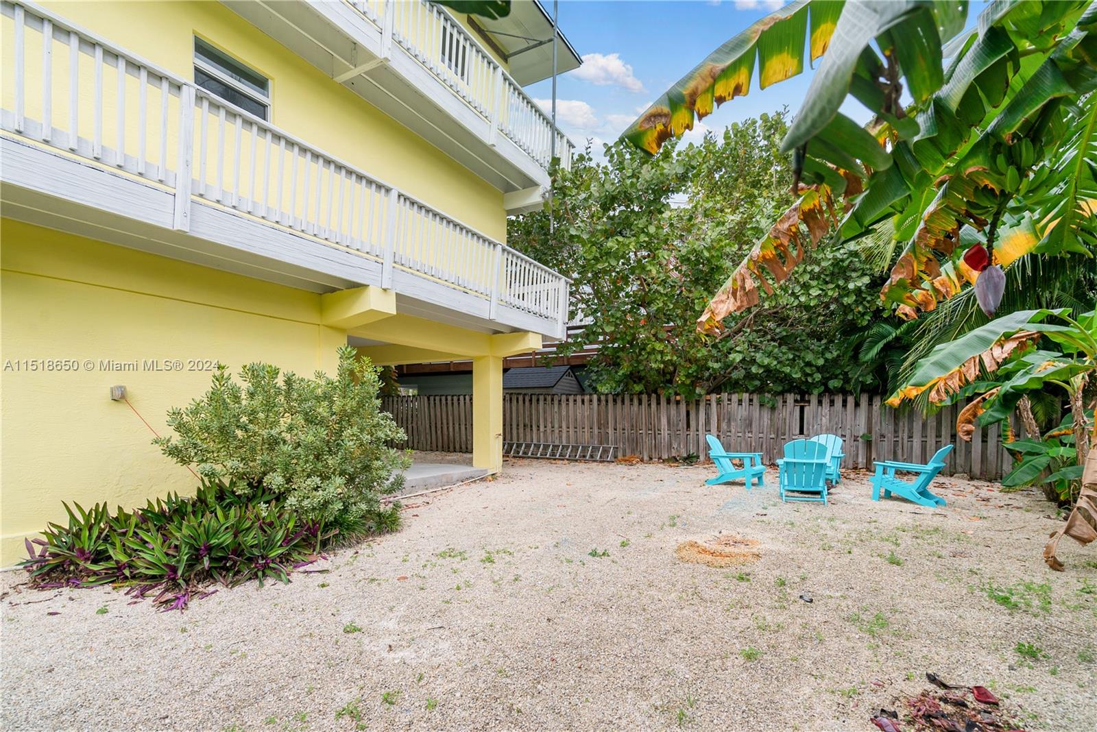 33 Tarpon Ave, Key Largo, FL, 33037 United States, 3 Bedrooms Bedrooms, ,2 BathroomsBathrooms,Residential,For Sale,Tarpon Ave,A11518650