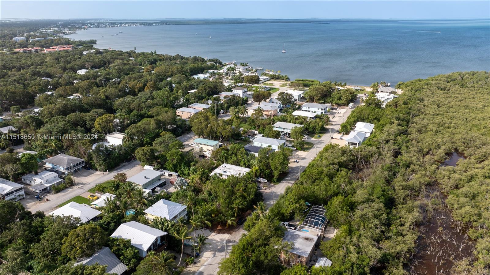 33 Tarpon Ave, Key Largo, FL, 33037 United States, 3 Bedrooms Bedrooms, ,2 BathroomsBathrooms,Residential,For Sale,Tarpon Ave,A11518650