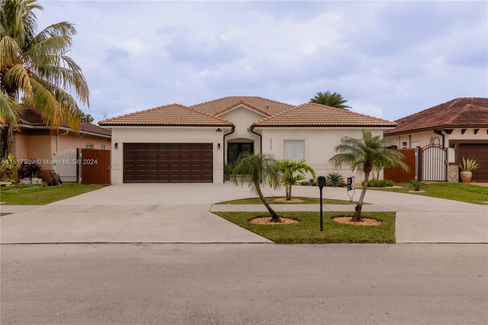 5363 SW 165 CT, Miami, FL, 33185 United States, 4 Bedrooms Bedrooms, ,2 BathroomsBathrooms,Residential,For Sale,165 CT,A11517309