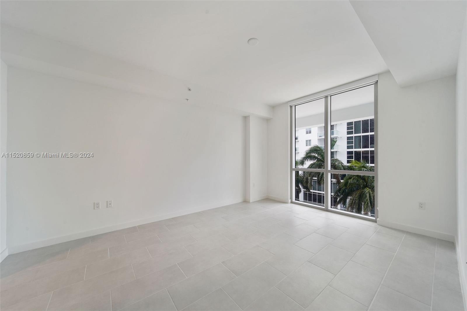 2150 N Bayshore Dr 305, Miami, Florida 33137, 2 Bedrooms Bedrooms, ,2 BathroomsBathrooms,Residentiallease,For Rent,2150 N Bayshore Dr 305,A11520859