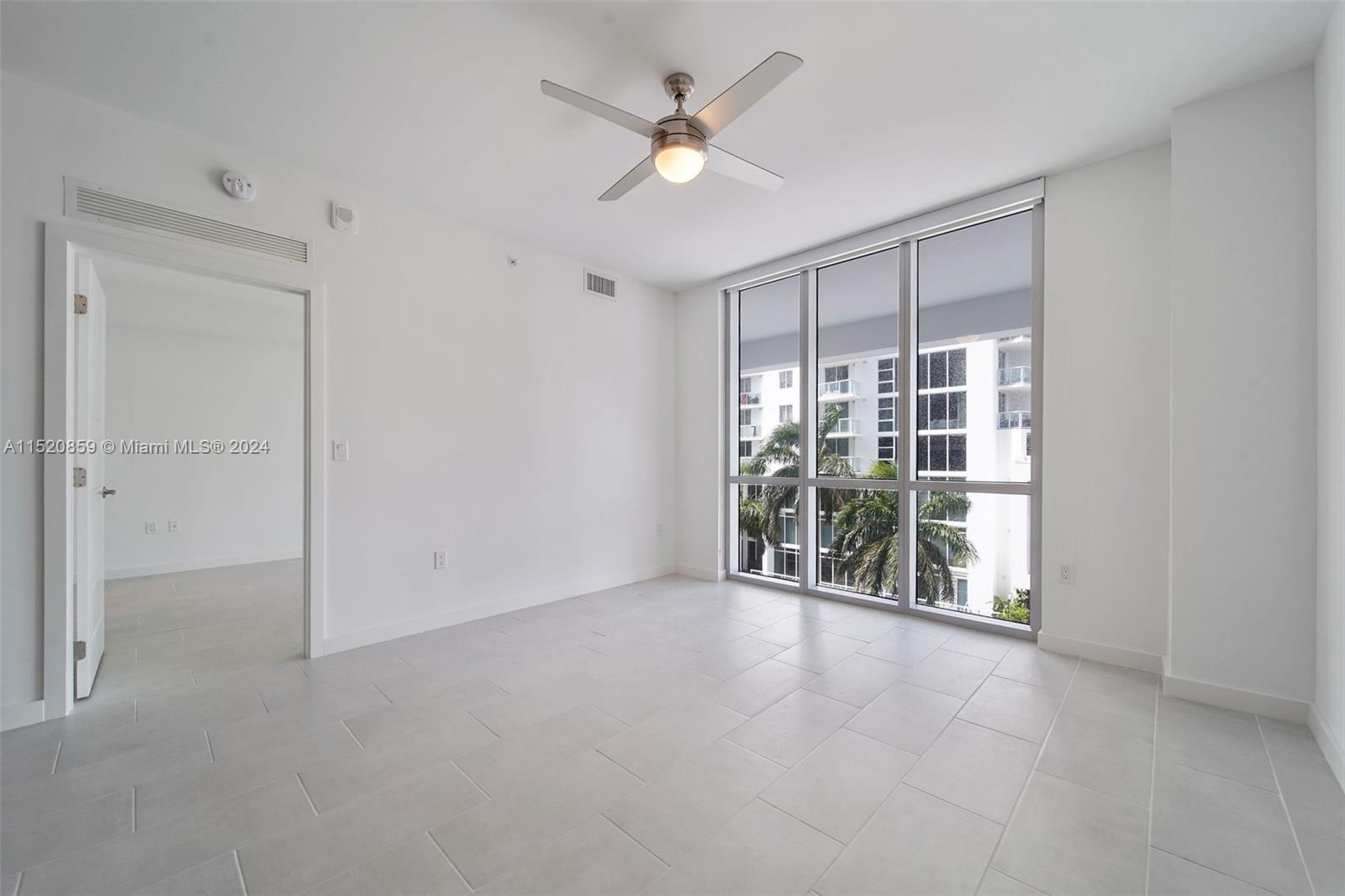 2150 N Bayshore Dr 305, Miami, Florida 33137, 2 Bedrooms Bedrooms, ,2 BathroomsBathrooms,Residentiallease,For Rent,2150 N Bayshore Dr 305,A11520859