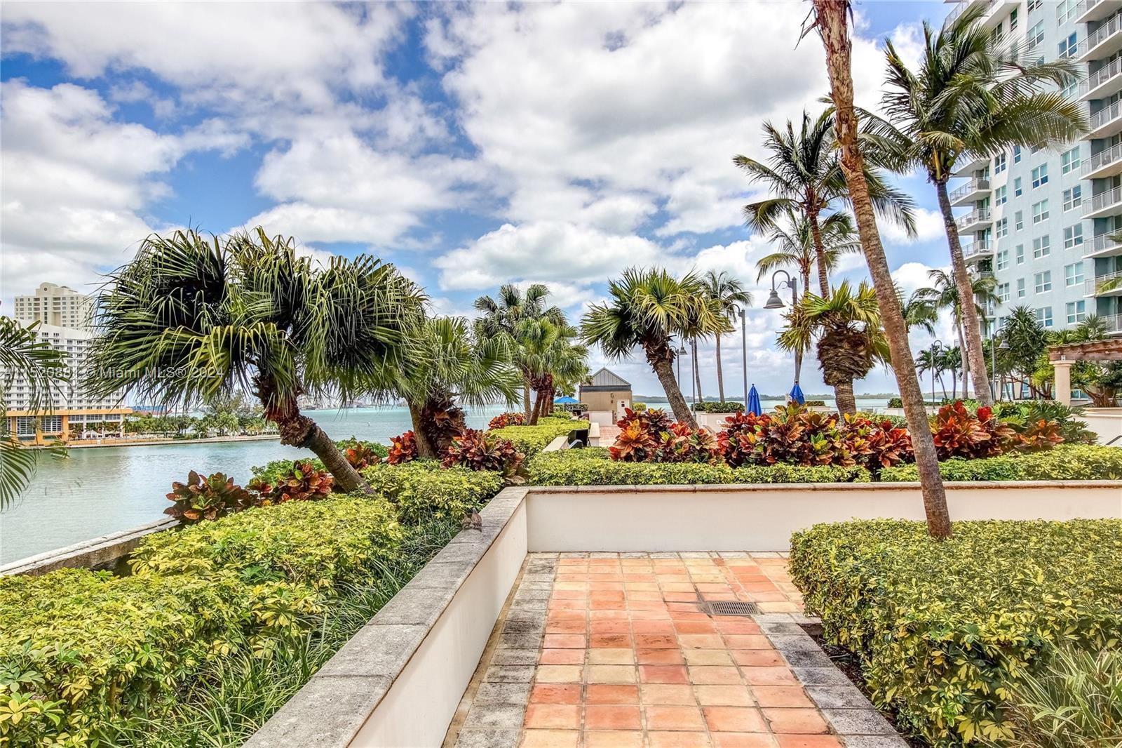 1111 Brickell Bay Dr 601, Miami, Florida 33131, 2 Bedrooms Bedrooms, ,2 BathroomsBathrooms,Residentiallease,For Rent,1111 Brickell Bay Dr 601,A11520881