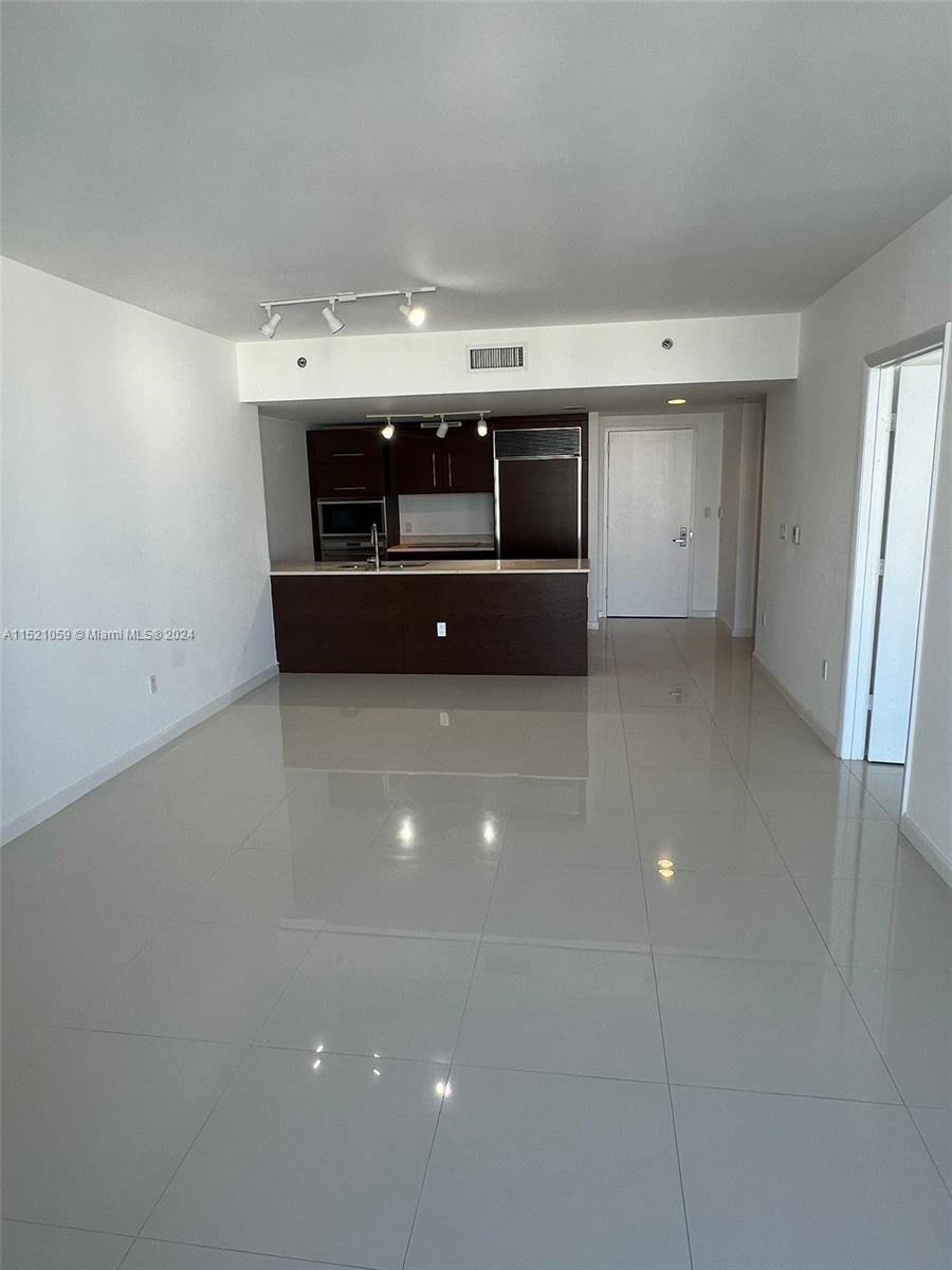 465 Brickell Ave 4606, Miami, Florida 33131, 1 Bedroom Bedrooms, ,1 BathroomBathrooms,Residentiallease,For Rent,465 Brickell Ave 4606,A11521059