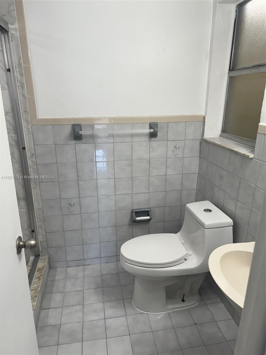 11905 NE 2nd Ave C201, North Miami, FL 33161, 2 Bedrooms Bedrooms, ,2 BathroomsBathrooms,Residential,For Sale,2nd Ave,A11521074