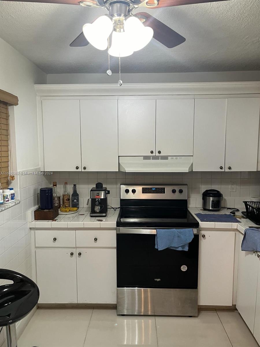 17000 NW 67th Ave 245, Hialeah, Florida 33015, 2 Bedrooms Bedrooms, ,2 BathroomsBathrooms,Residential,For Sale,17000 NW 67th Ave 245,A11520382