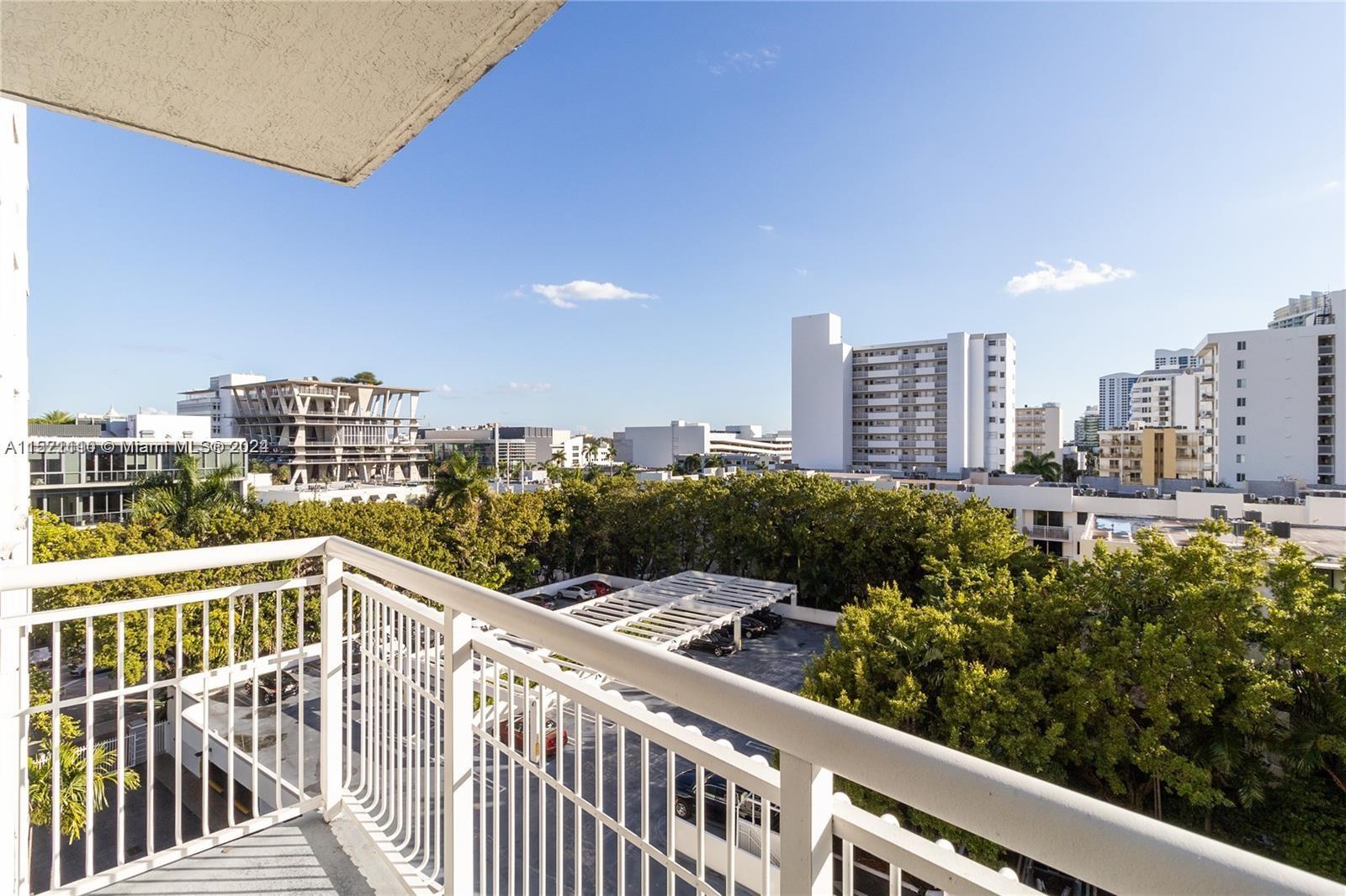 1688 West Ave 706, Miami Beach, Florida 33139, 1 Bedroom Bedrooms, ,2 BathroomsBathrooms,Residential,For Sale,1688 West Ave 706,A11521110