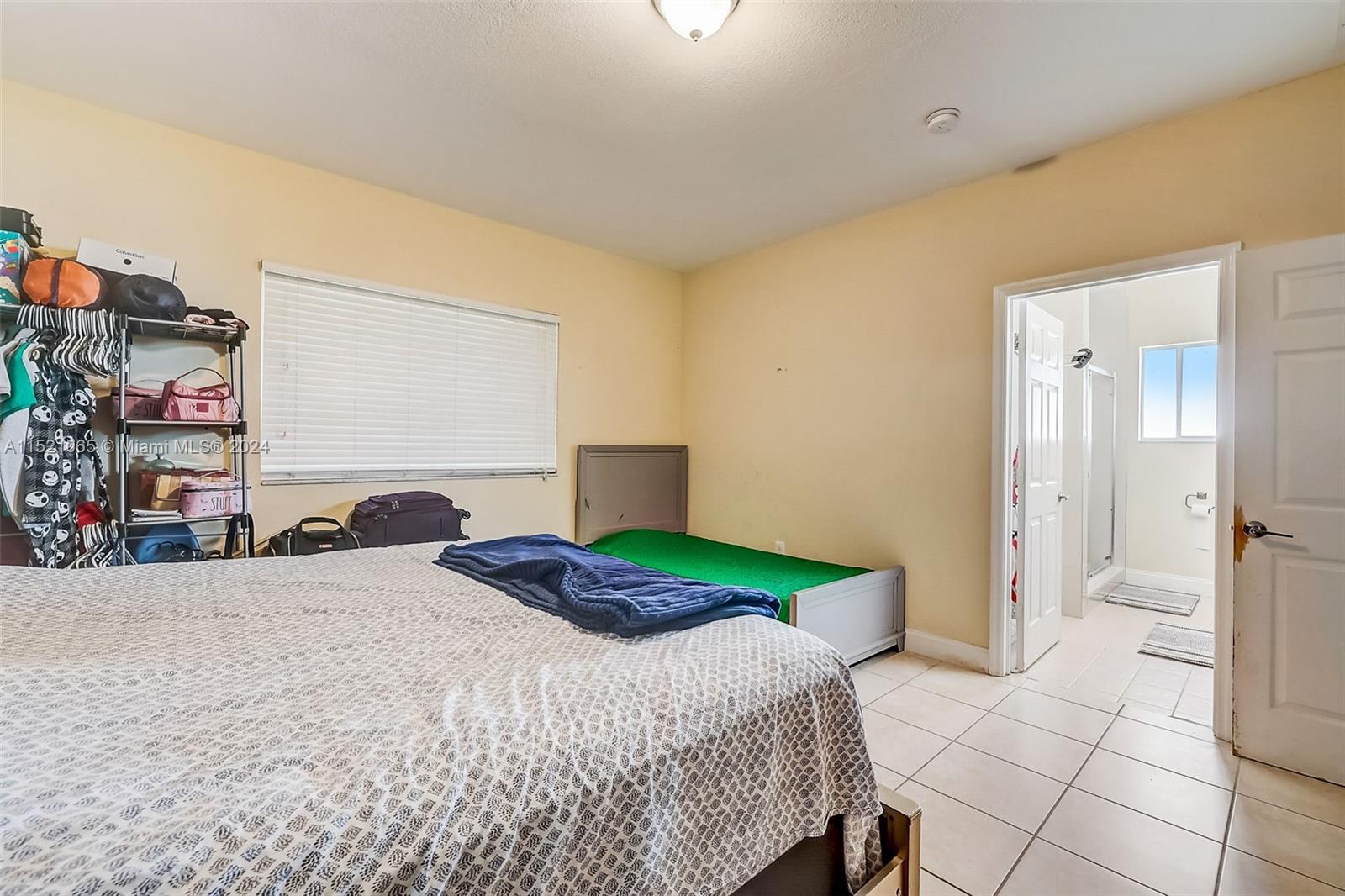 370 NE 34th Ave, Homestead, Florida 33033, 4 Bedrooms Bedrooms, ,2 BathroomsBathrooms,Residential,For Sale,370 NE 34th Ave,A11521065