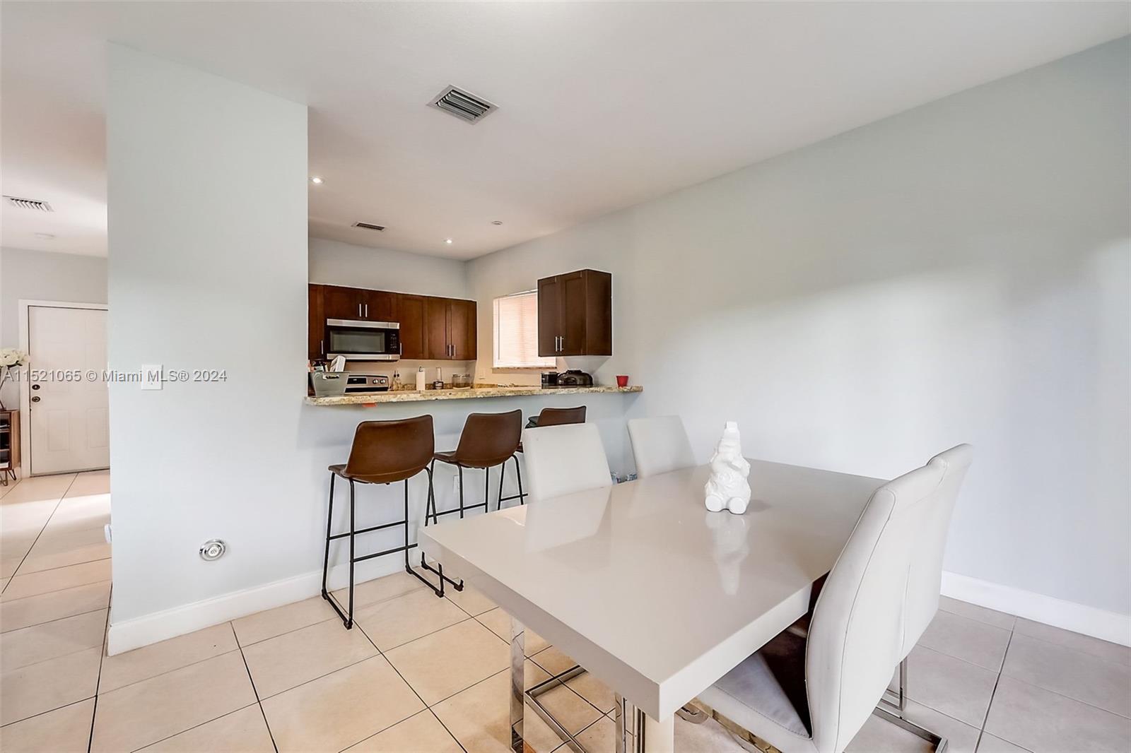 370 NE 34th Ave, Homestead, Florida 33033, 4 Bedrooms Bedrooms, ,2 BathroomsBathrooms,Residential,For Sale,370 NE 34th Ave,A11521065