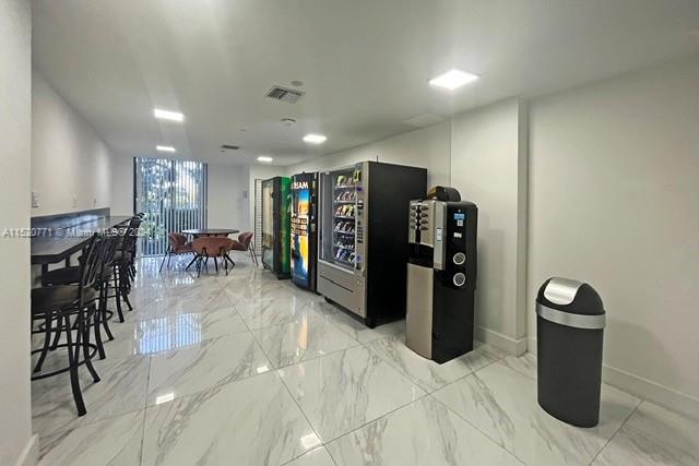 3300 NE 192nd St 111, Aventura, Florida 33180, 2 Bedrooms Bedrooms, ,2 BathroomsBathrooms,Residential,For Sale,3300 NE 192nd St 111,A11520771