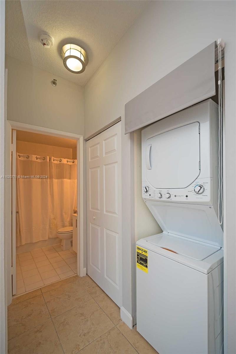 3300 NE 192nd St 111, Aventura, Florida 33180, 2 Bedrooms Bedrooms, ,2 BathroomsBathrooms,Residential,For Sale,3300 NE 192nd St 111,A11520771