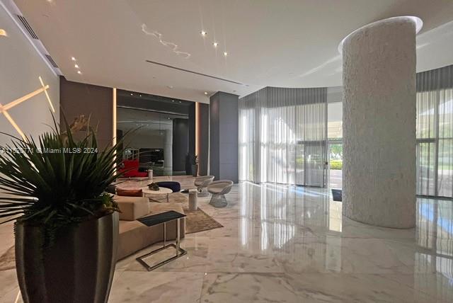 3300 NE 192nd St 111, Aventura, Florida 33180, 2 Bedrooms Bedrooms, ,2 BathroomsBathrooms,Residential,For Sale,3300 NE 192nd St 111,A11520771