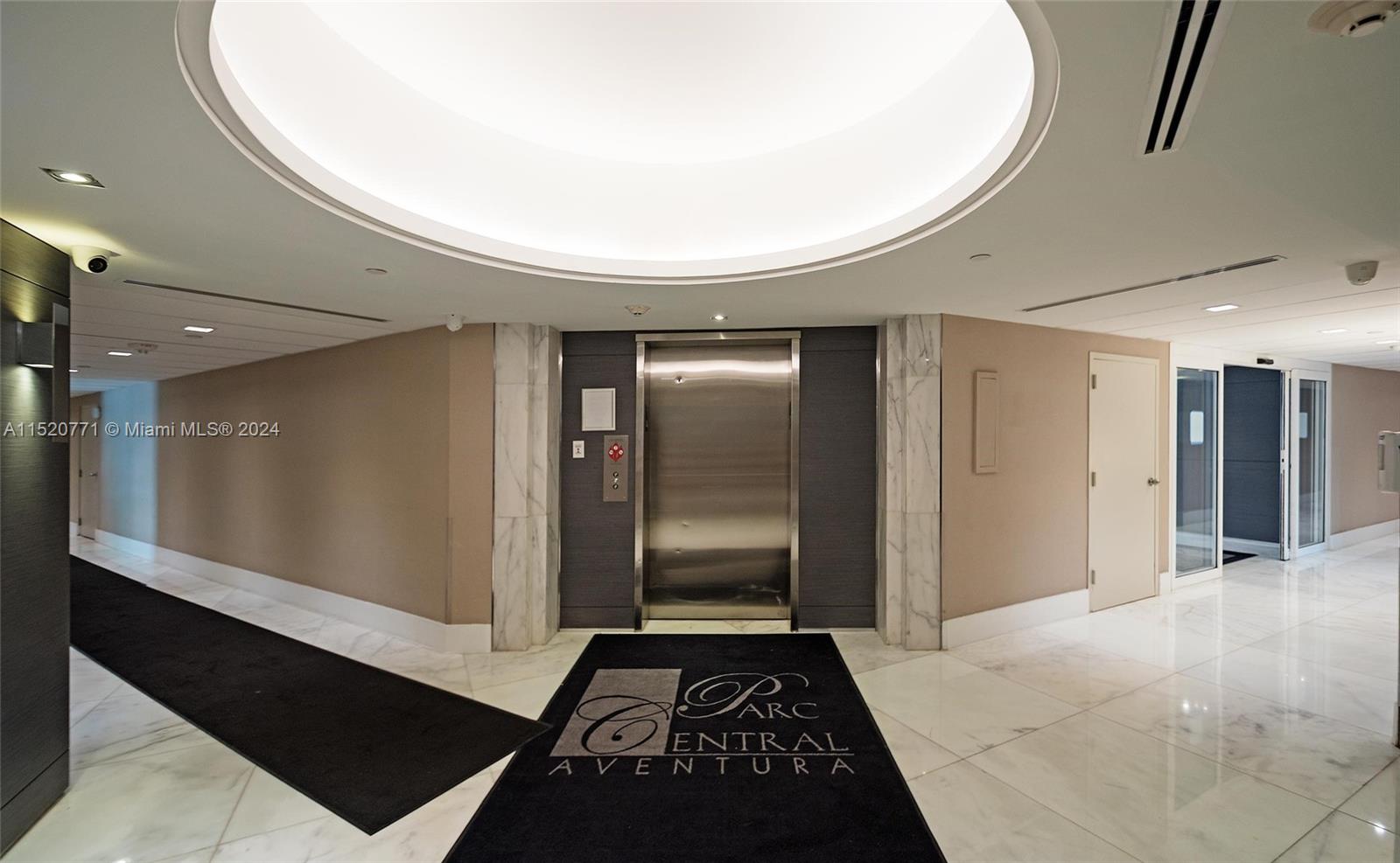 3300 NE 192nd St 111, Aventura, Florida 33180, 2 Bedrooms Bedrooms, ,2 BathroomsBathrooms,Residential,For Sale,3300 NE 192nd St 111,A11520771