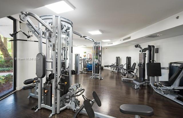 3300 NE 192nd St 111, Aventura, Florida 33180, 2 Bedrooms Bedrooms, ,2 BathroomsBathrooms,Residential,For Sale,3300 NE 192nd St 111,A11520771