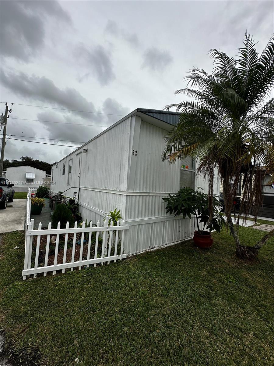 17350 232nd St, Miami, FL, 33170 United States, 2 Bedrooms Bedrooms, ,1 BathroomBathrooms,Residential,For Sale,232nd St,A11518521