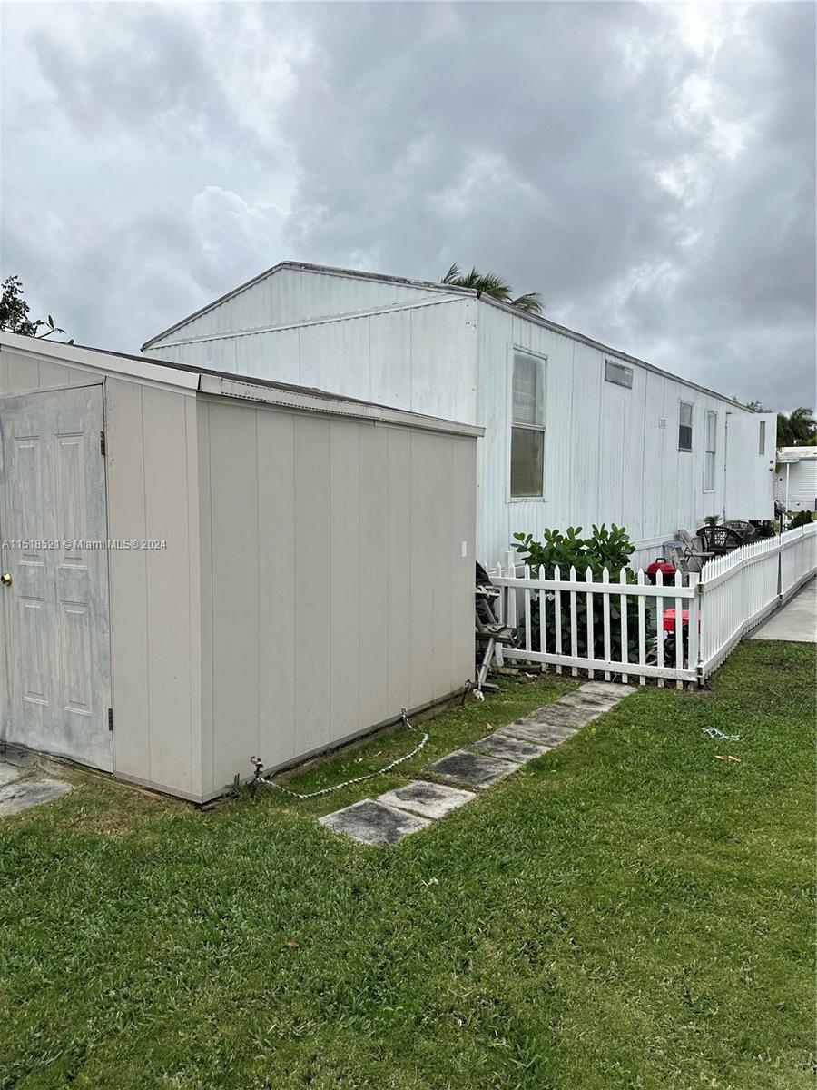 17350 SW 232nd St, Miami, Florida 33170, 2 Bedrooms Bedrooms, ,1 BathroomBathrooms,Residential,For Sale,17350 SW 232nd St,A11518521