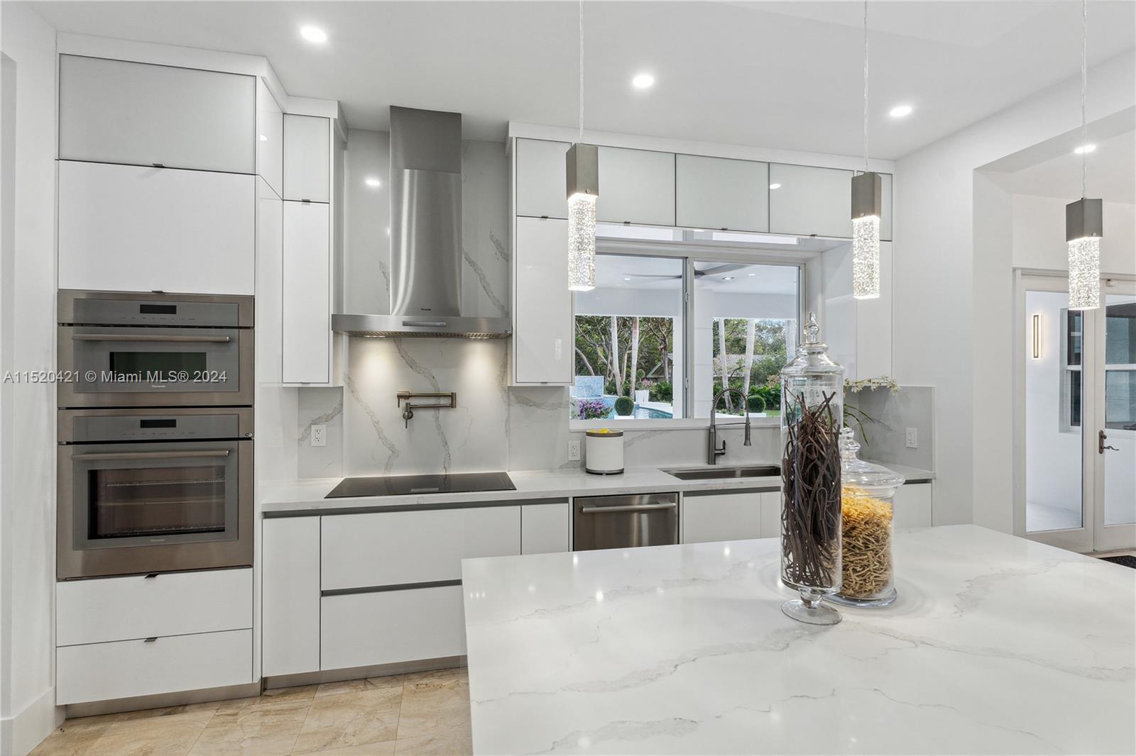 6290 130th Ter, Pinecrest, FL, 33156 United States, 7 Bedrooms Bedrooms, ,8 BathroomsBathrooms,Residential,For Sale,130th Ter,A11520421