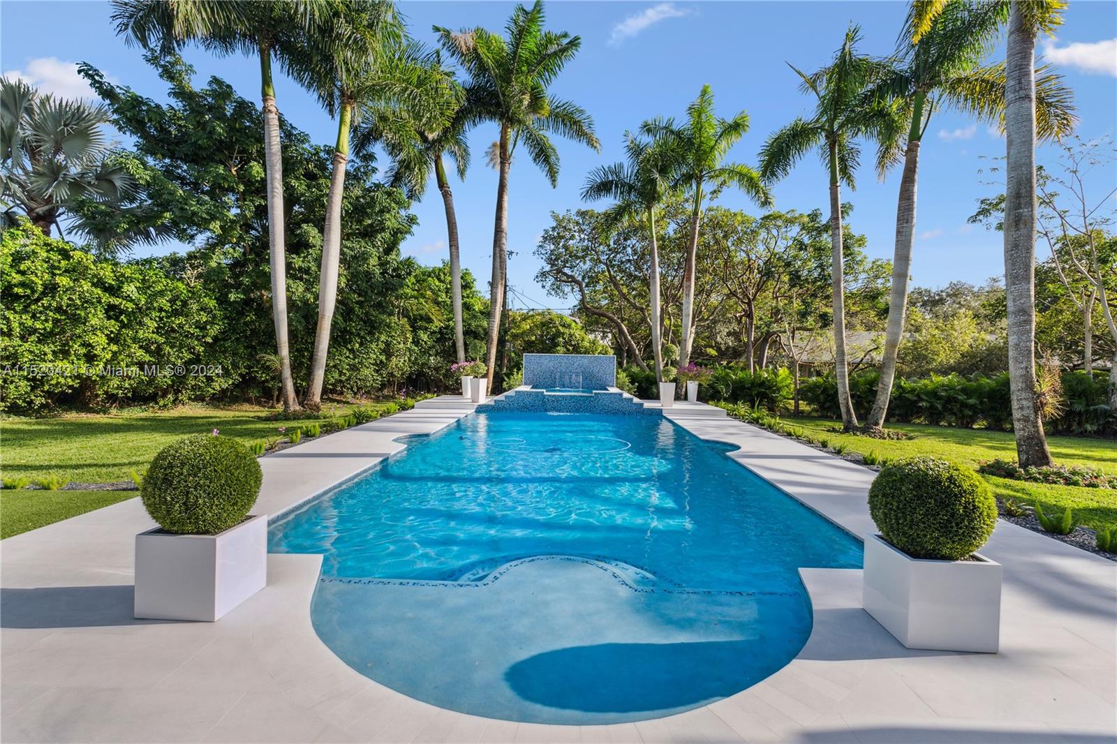 6290 130th Ter, Pinecrest, FL, 33156 United States, 7 Bedrooms Bedrooms, ,8 BathroomsBathrooms,Residential,For Sale,130th Ter,A11520421