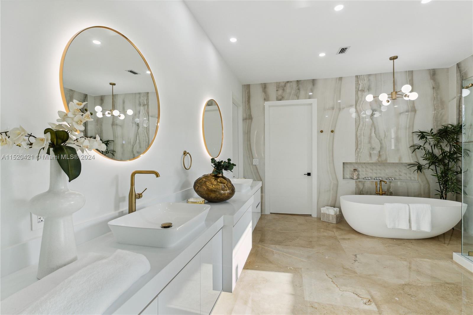 6290 130th Ter, Pinecrest, FL, 33156 United States, 7 Bedrooms Bedrooms, ,8 BathroomsBathrooms,Residential,For Sale,130th Ter,A11520421