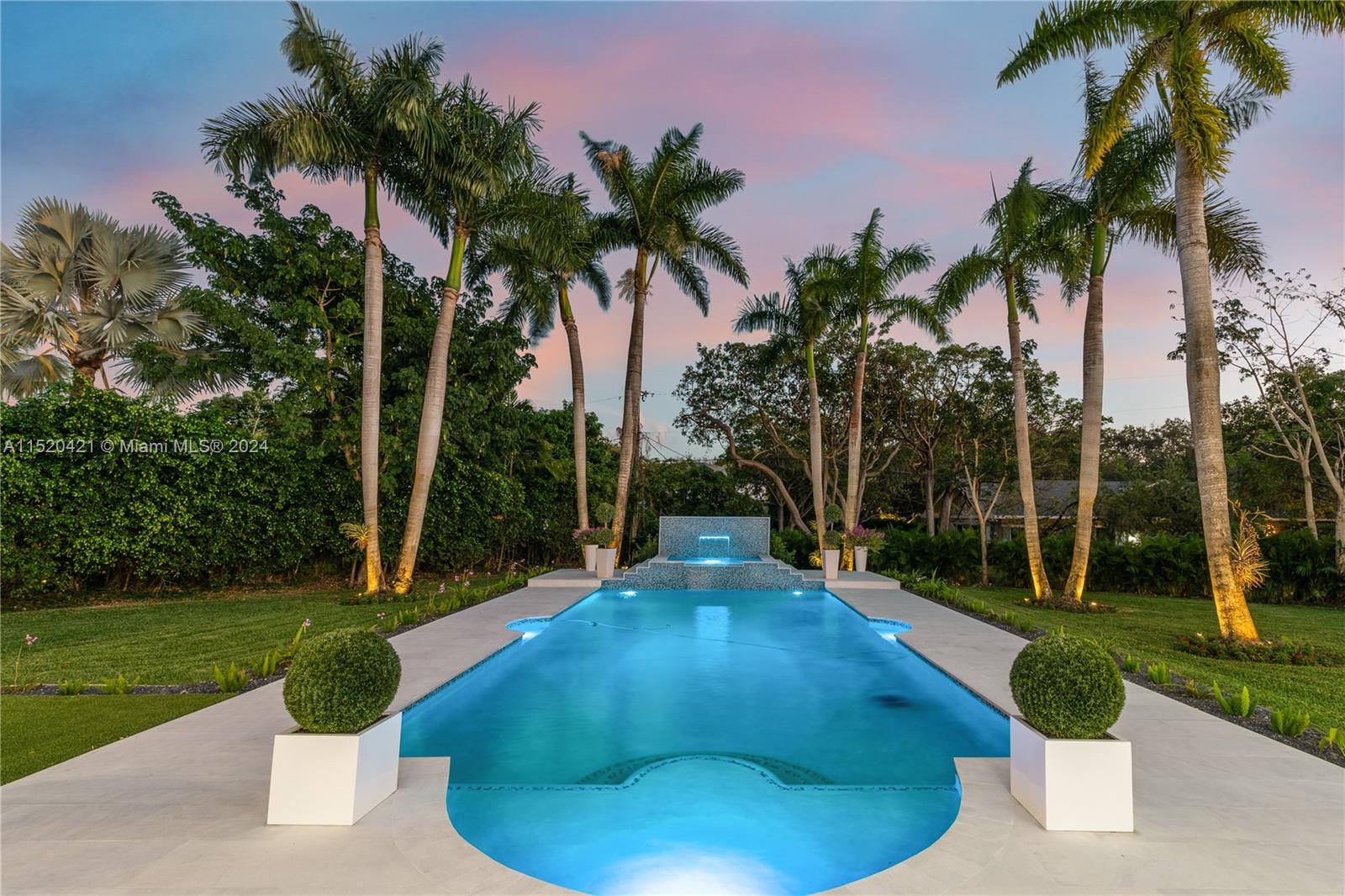 6290 130th Ter, Pinecrest, FL, 33156 United States, 7 Bedrooms Bedrooms, ,8 BathroomsBathrooms,Residential,For Sale,130th Ter,A11520421