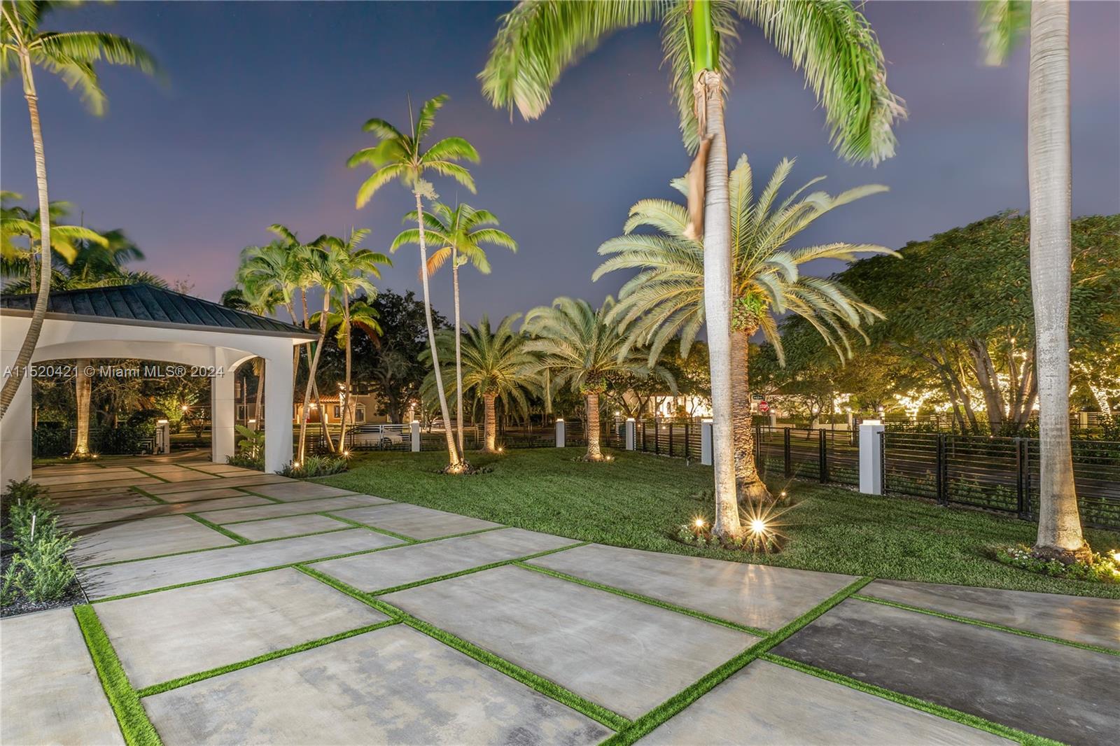 6290 130th Ter, Pinecrest, FL, 33156 United States, 7 Bedrooms Bedrooms, ,8 BathroomsBathrooms,Residential,For Sale,130th Ter,A11520421