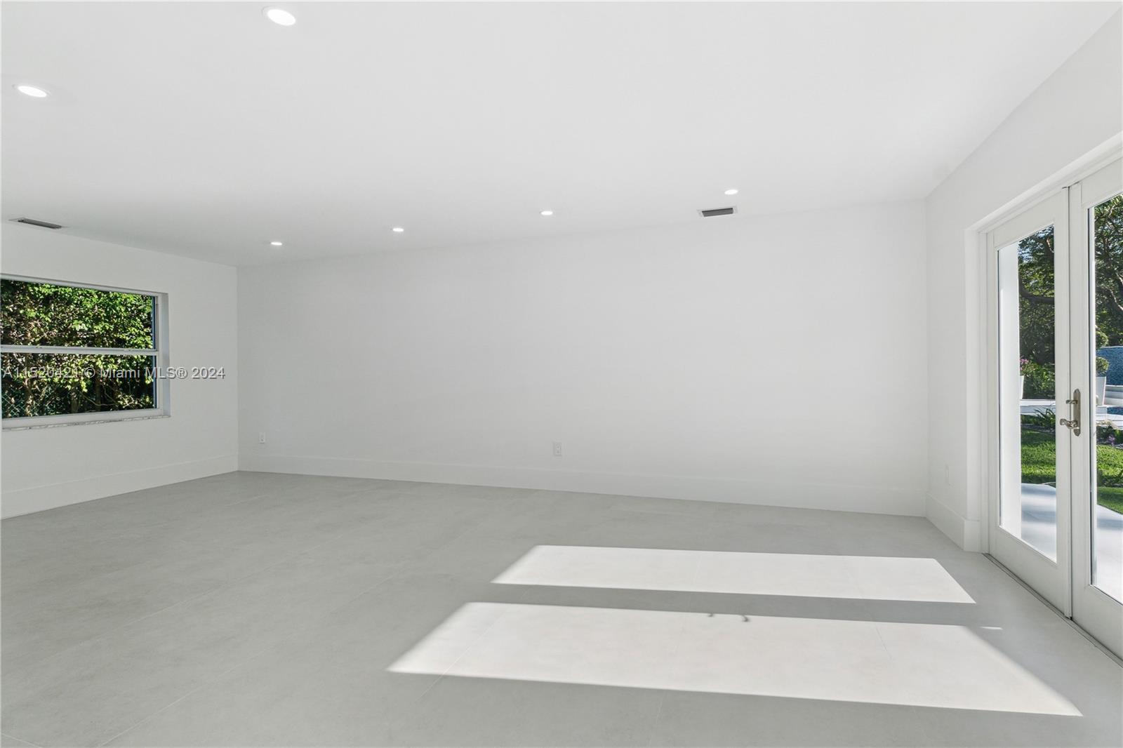 6290 130th Ter, Pinecrest, FL, 33156 United States, 7 Bedrooms Bedrooms, ,8 BathroomsBathrooms,Residential,For Sale,130th Ter,A11520421