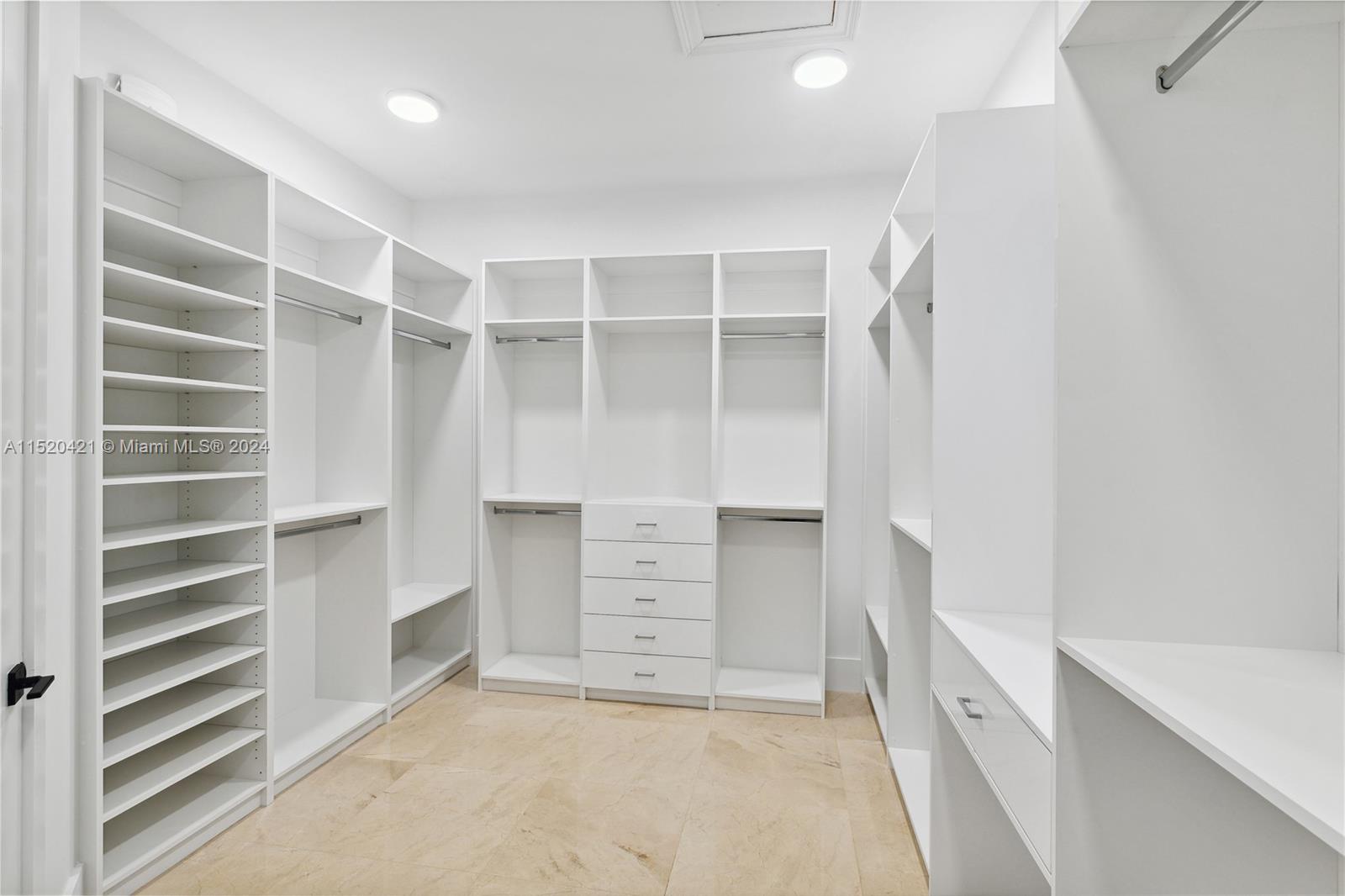 6290 130th Ter, Pinecrest, FL, 33156 United States, 7 Bedrooms Bedrooms, ,8 BathroomsBathrooms,Residential,For Sale,130th Ter,A11520421