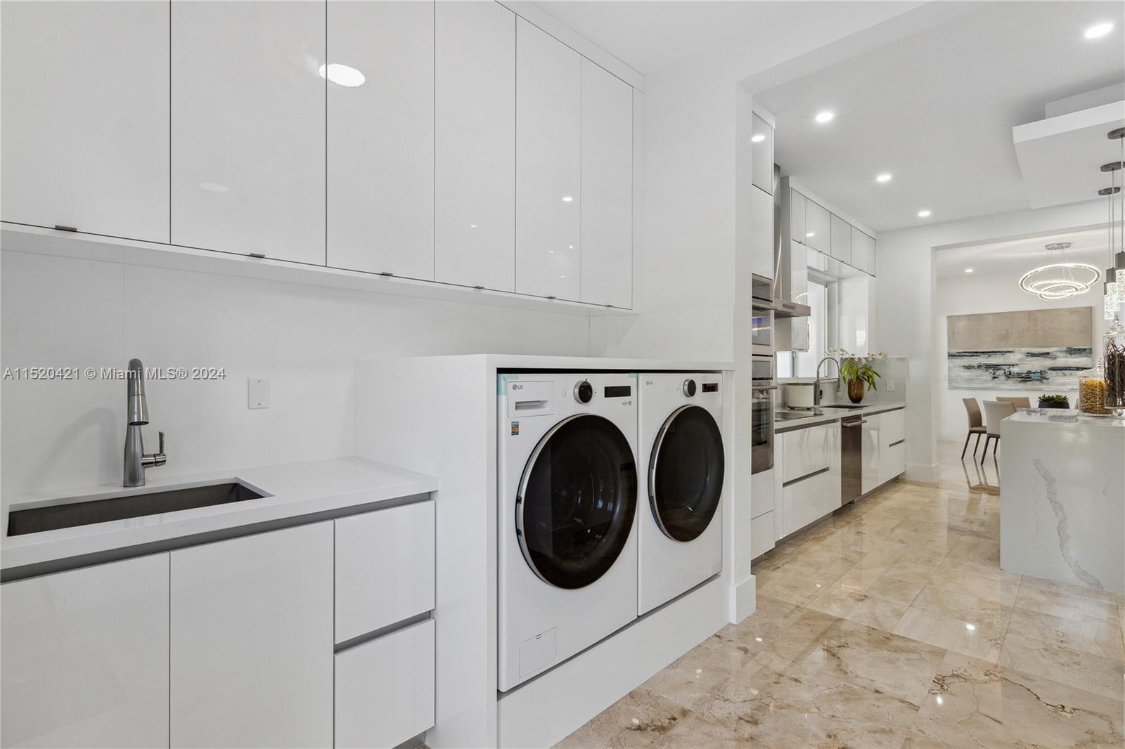 6290 130th Ter, Pinecrest, FL, 33156 United States, 7 Bedrooms Bedrooms, ,8 BathroomsBathrooms,Residential,For Sale,130th Ter,A11520421