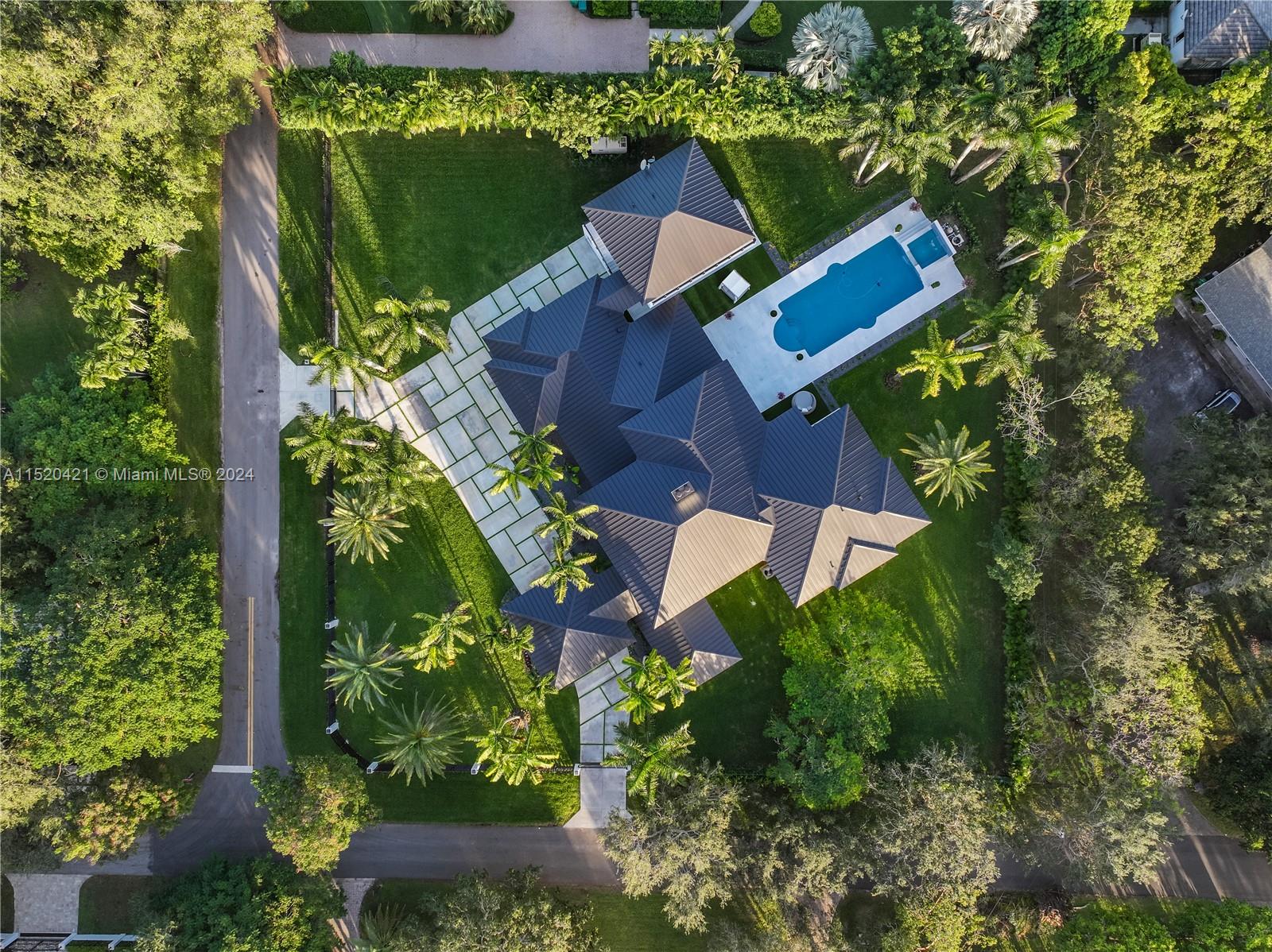 6290 130th Ter, Pinecrest, FL, 33156 United States, 7 Bedrooms Bedrooms, ,8 BathroomsBathrooms,Residential,For Sale,130th Ter,A11520421