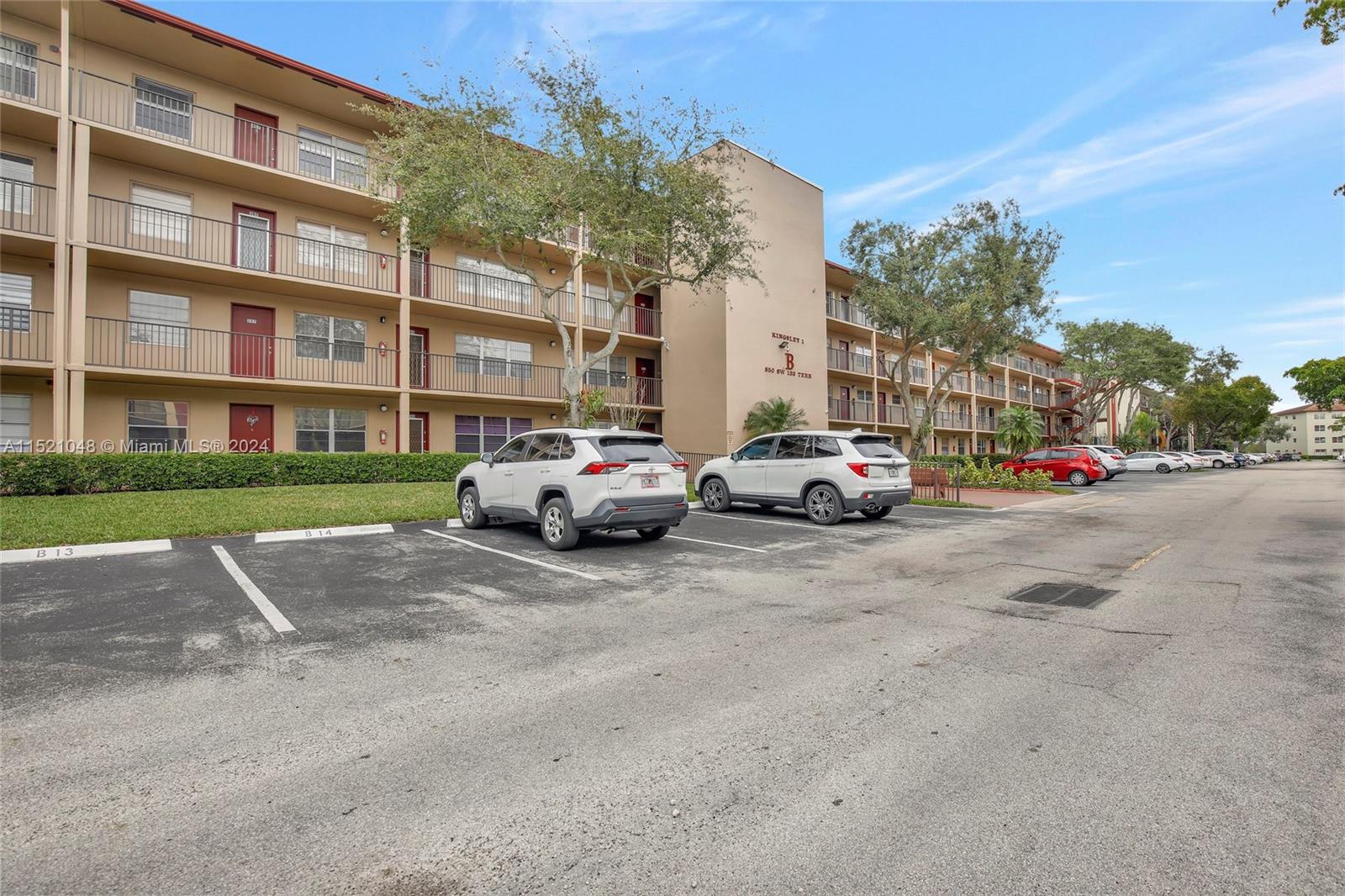 850 133rd Ter, Pembroke Pines, FL, 33027 United States, 1 Bedroom Bedrooms, ,1 BathroomBathrooms,Residential,For Sale,133rd Ter,A11521048