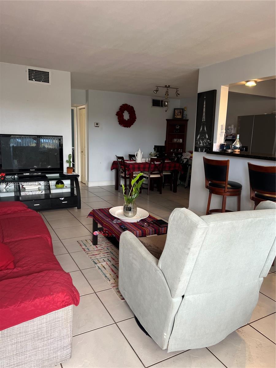 160 203rd Ter, Miami Gardens, FL, 33179 United States, 1 Bedroom Bedrooms, ,1 BathroomBathrooms,Residential,For Sale,203rd Ter,A11520302