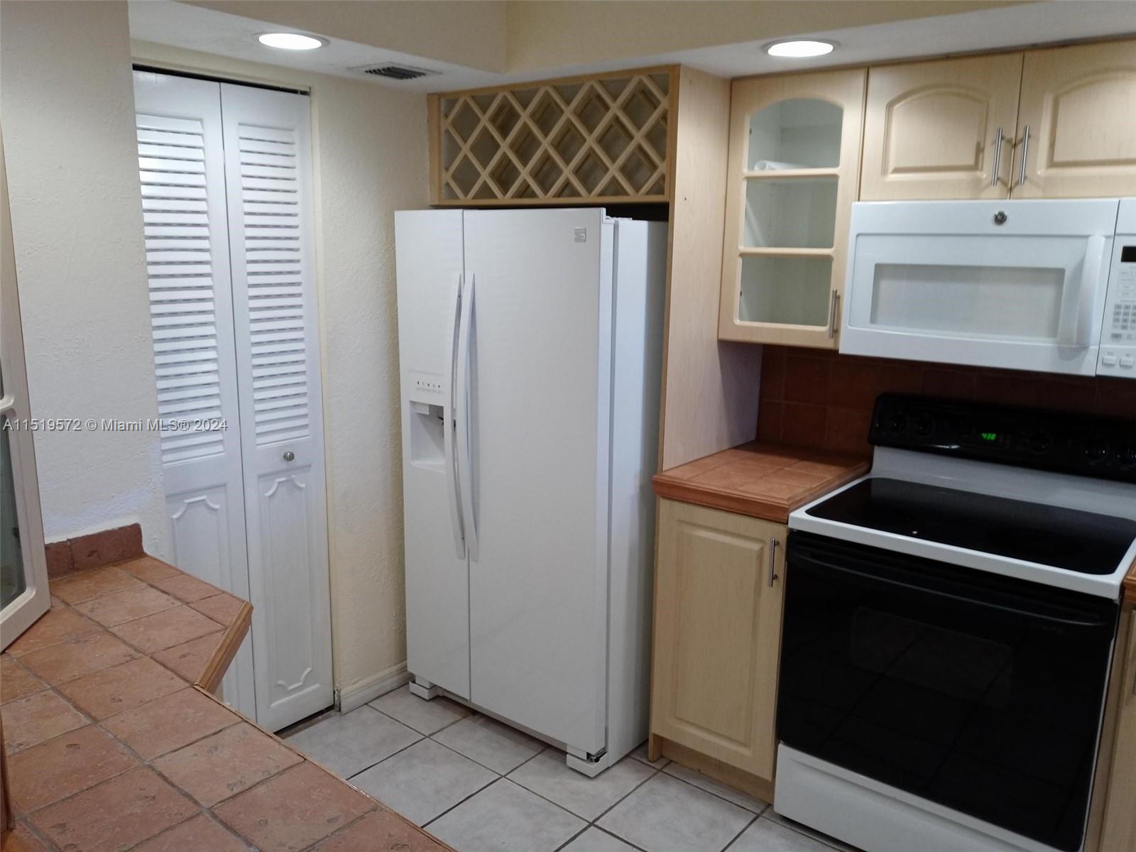 555 NE 15th St 33H, Miami, Florida 33132, 1 Bedroom Bedrooms, ,1 BathroomBathrooms,Residential,For Sale,555 NE 15th St 33H,A11519572